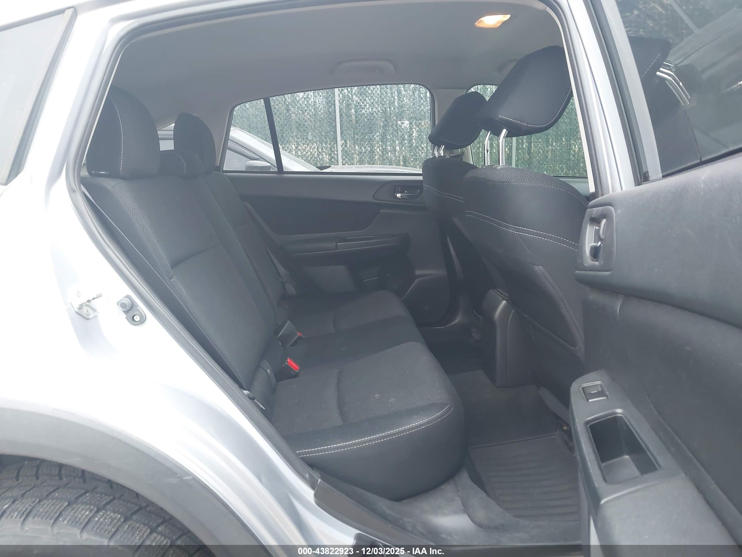 SUBARU XV image 8