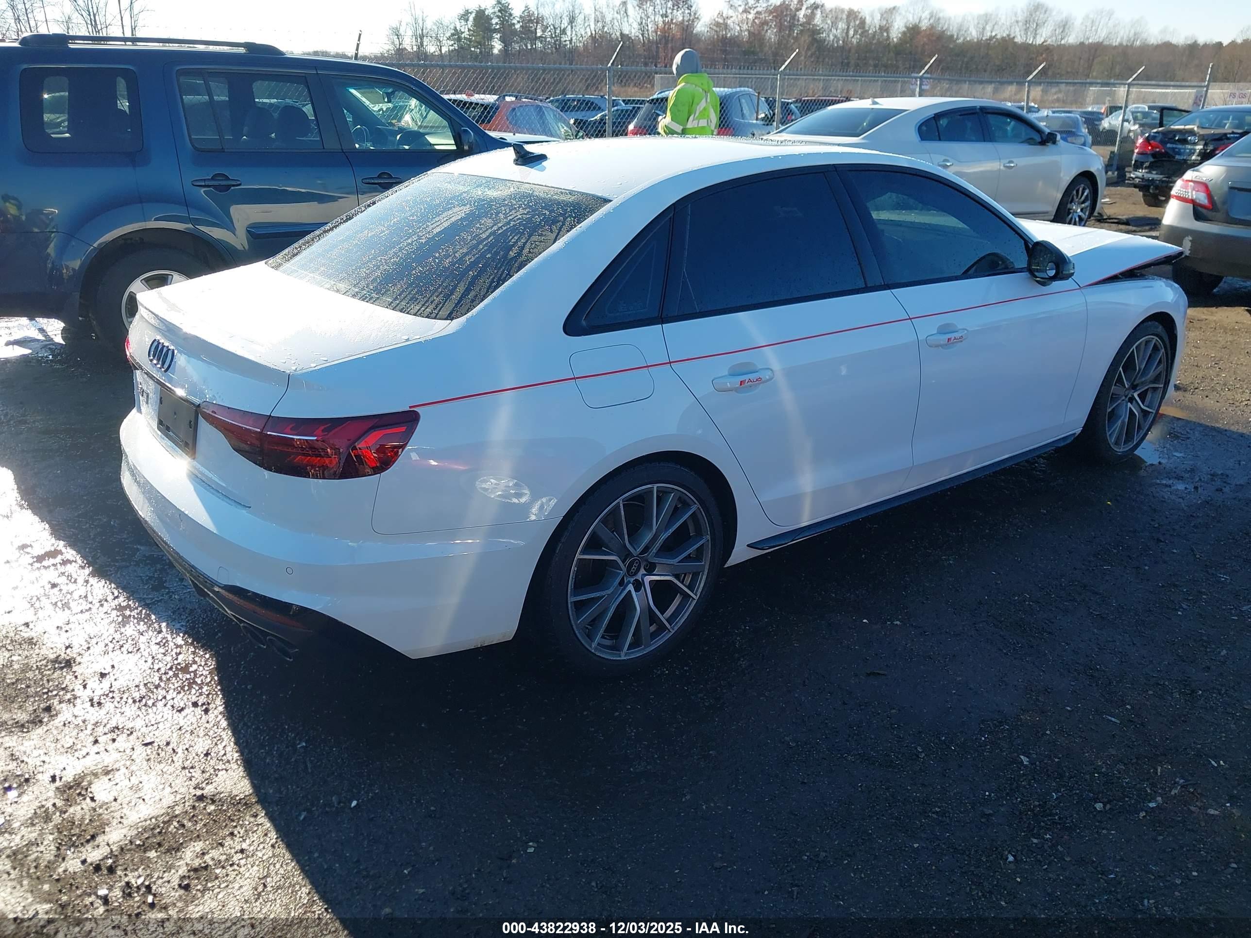 AUDI S4 image 4
