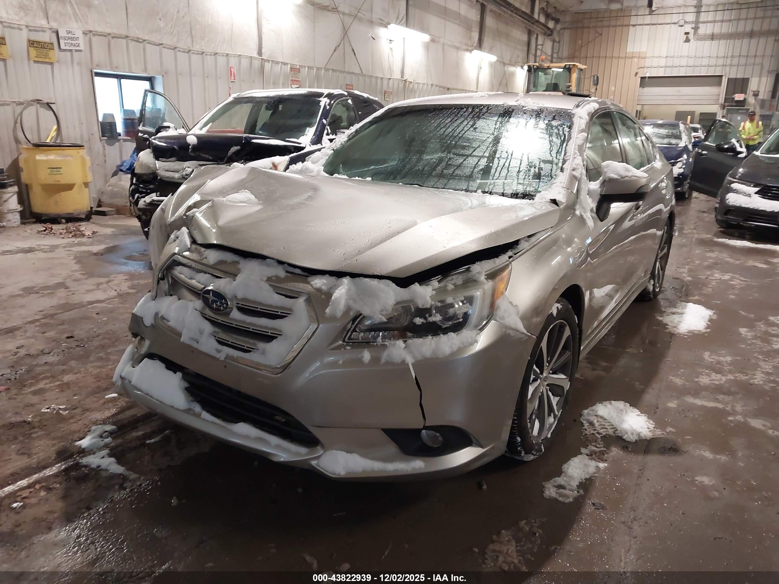 SUBARU LEGACY image 6