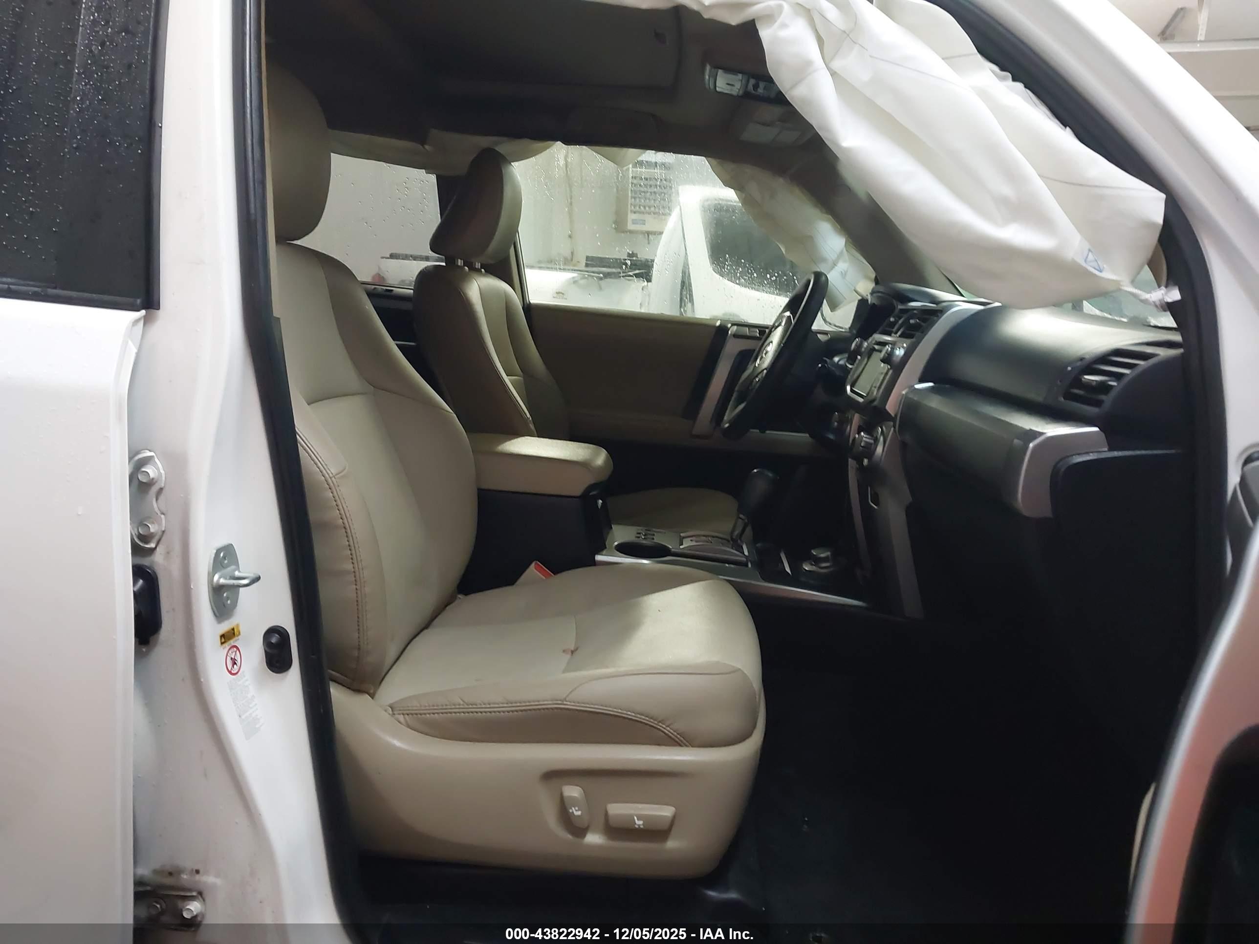 TOYOTA 4RUNNER image 5