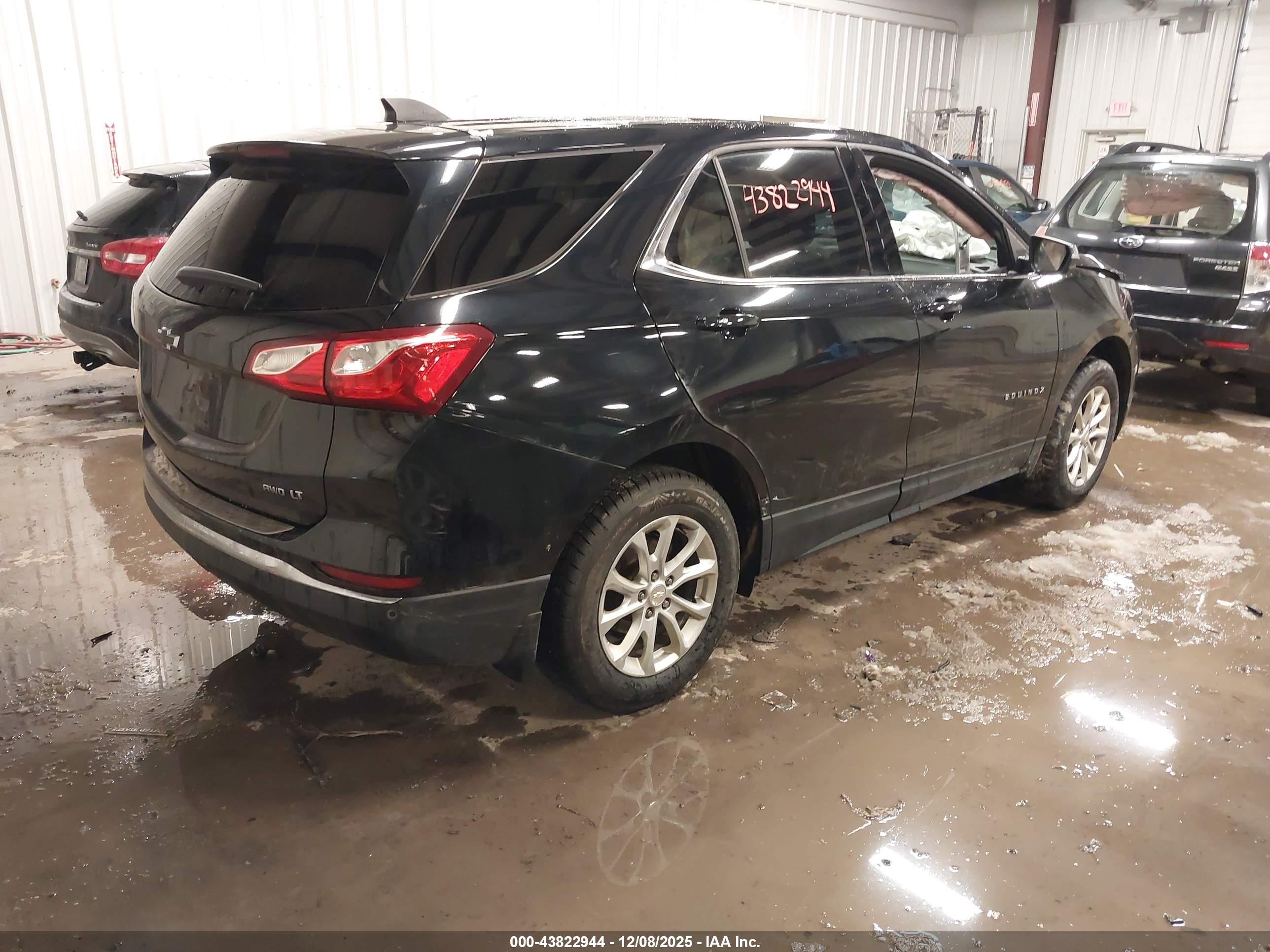 CHEVROLET EQUINOX image 4
