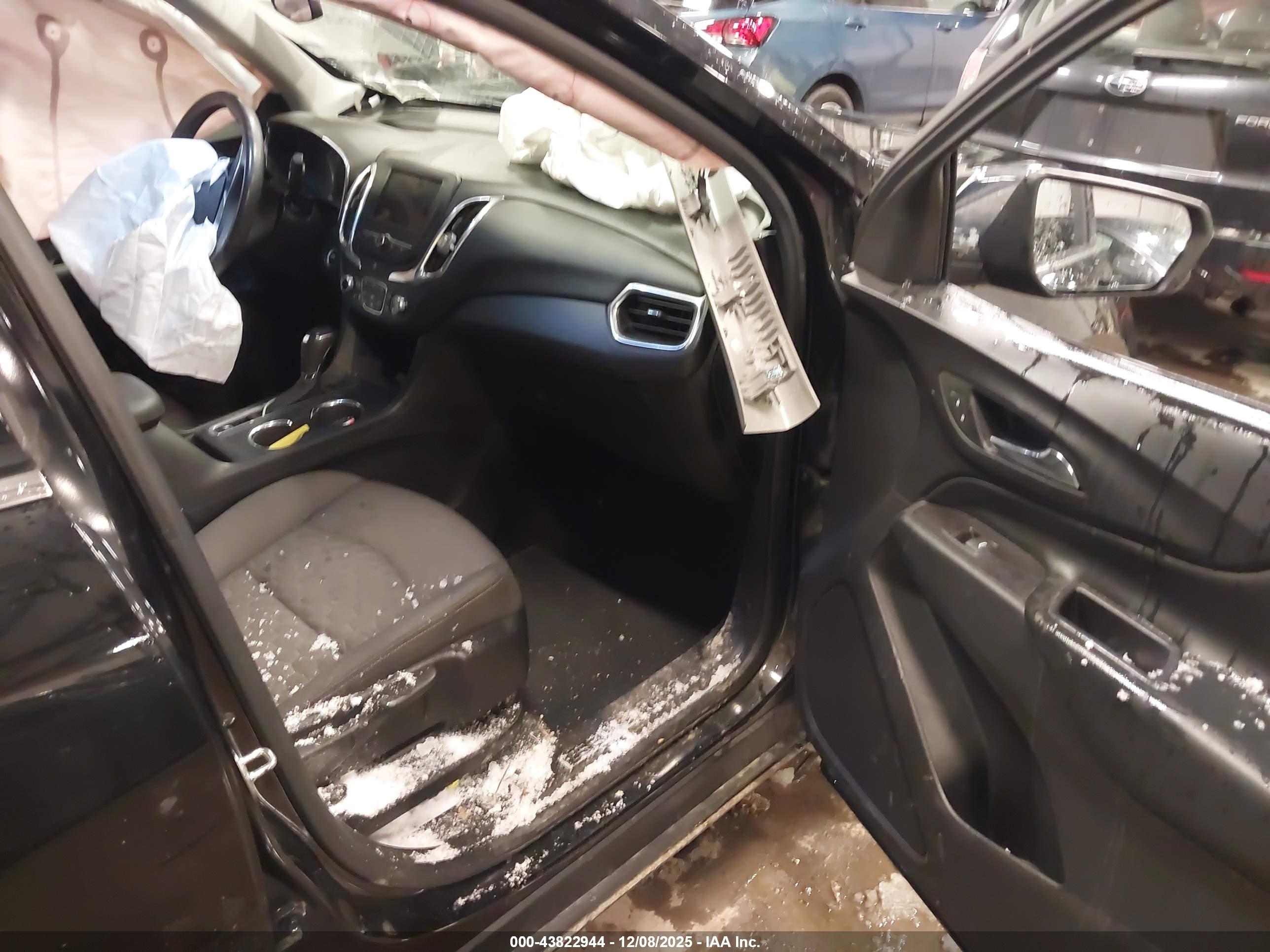 CHEVROLET EQUINOX image 5