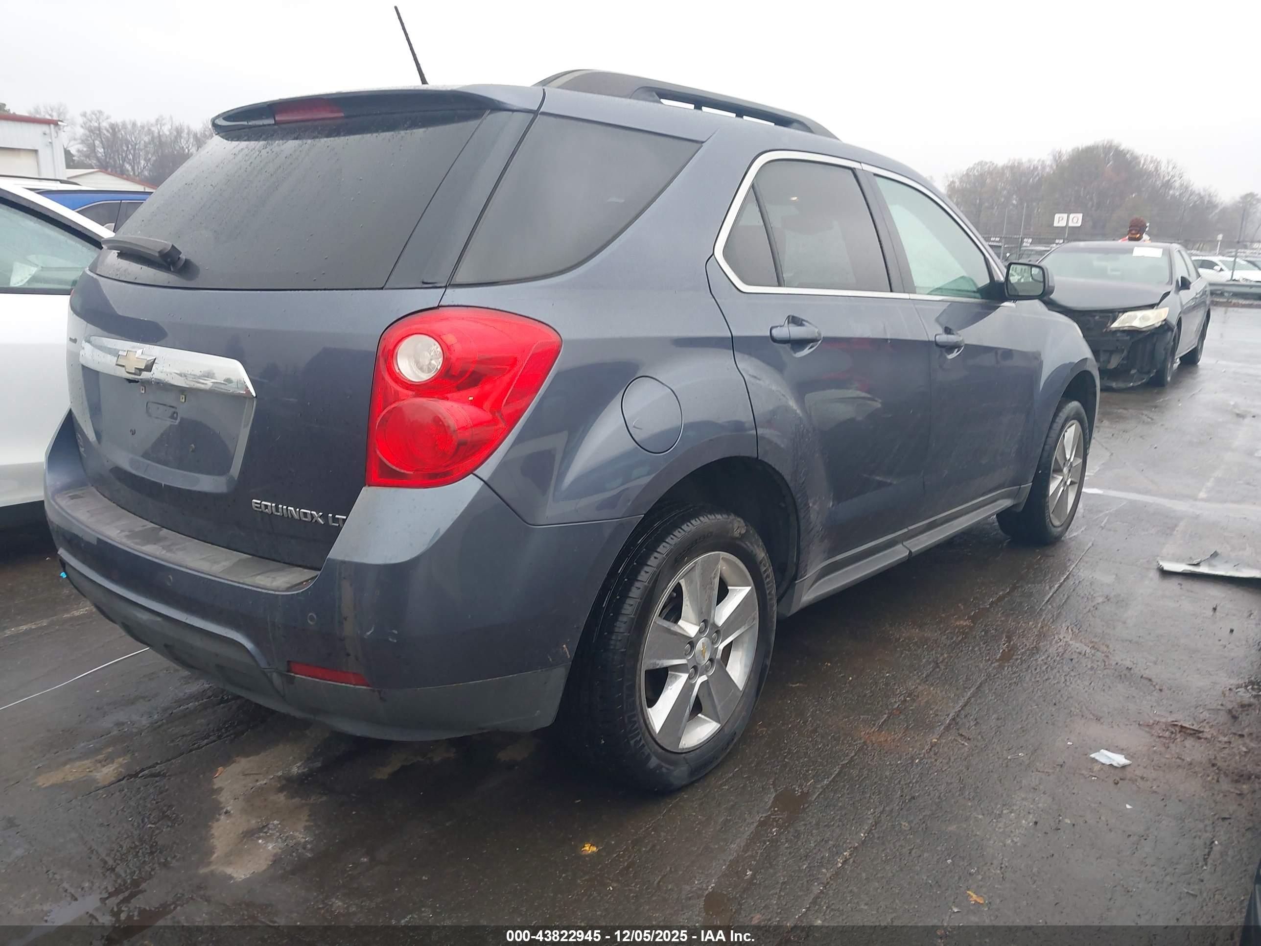 CHEVROLET EQUINOX image 4