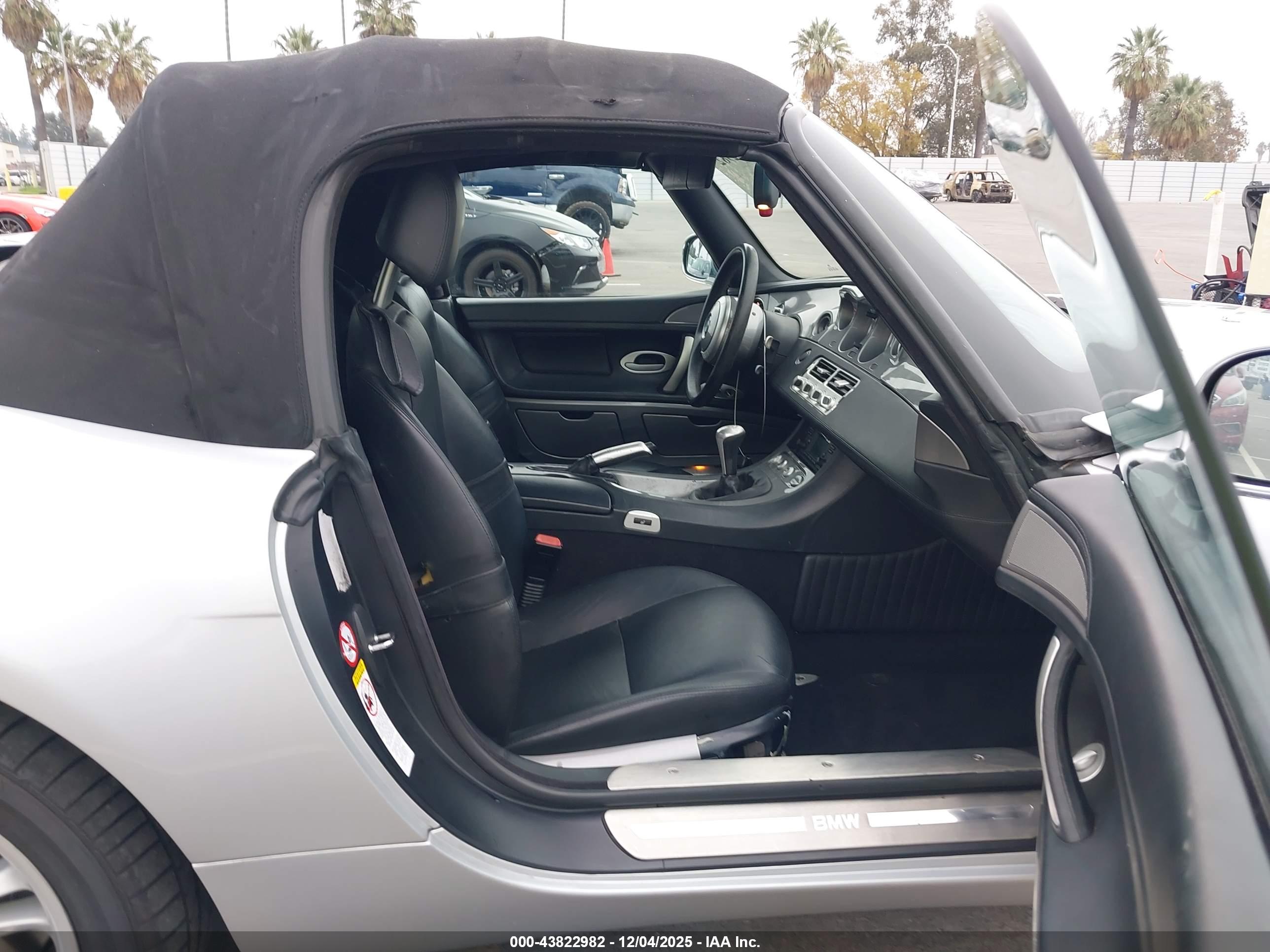BMW Z8 image 5