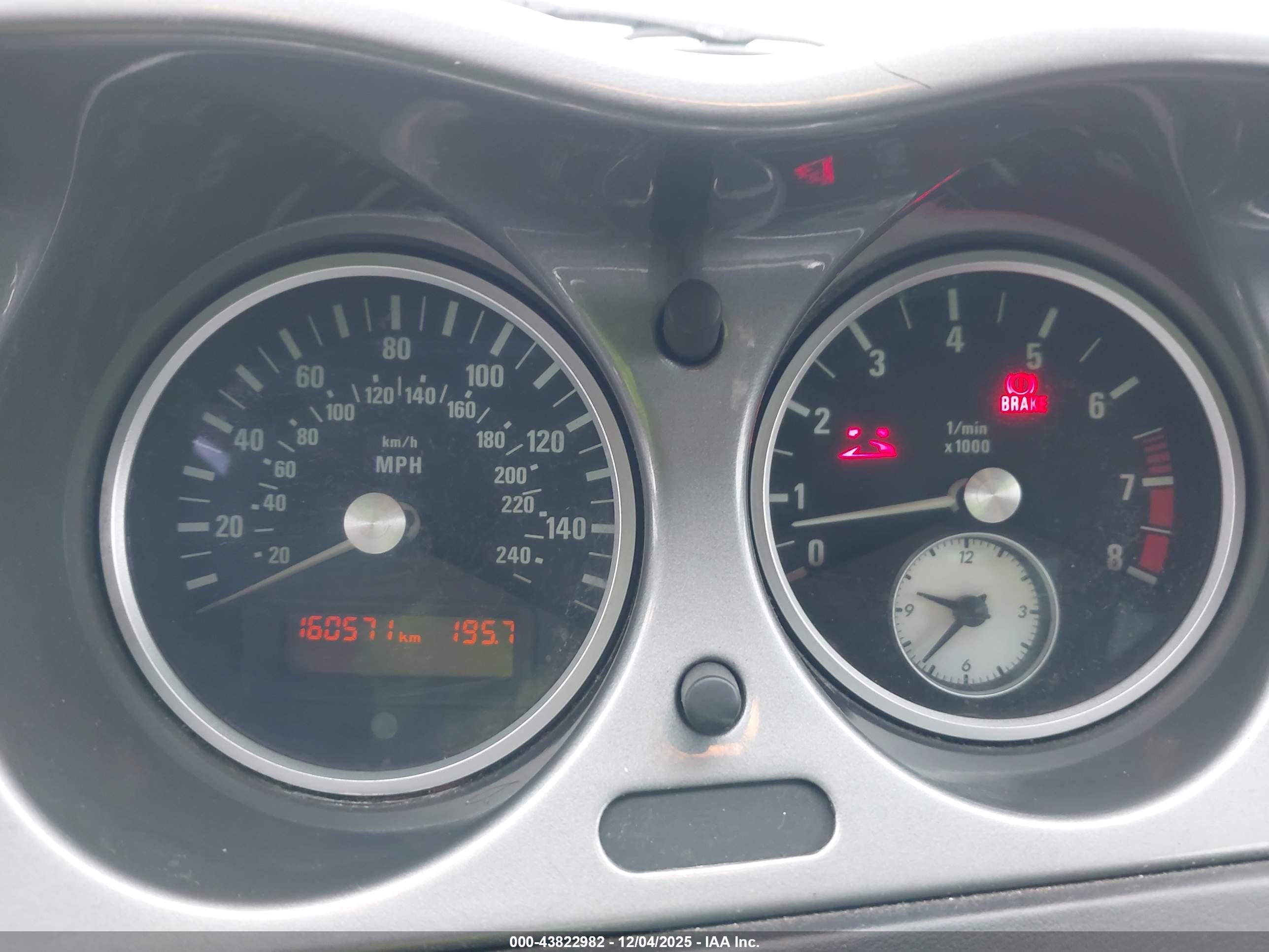 BMW Z8 image 7