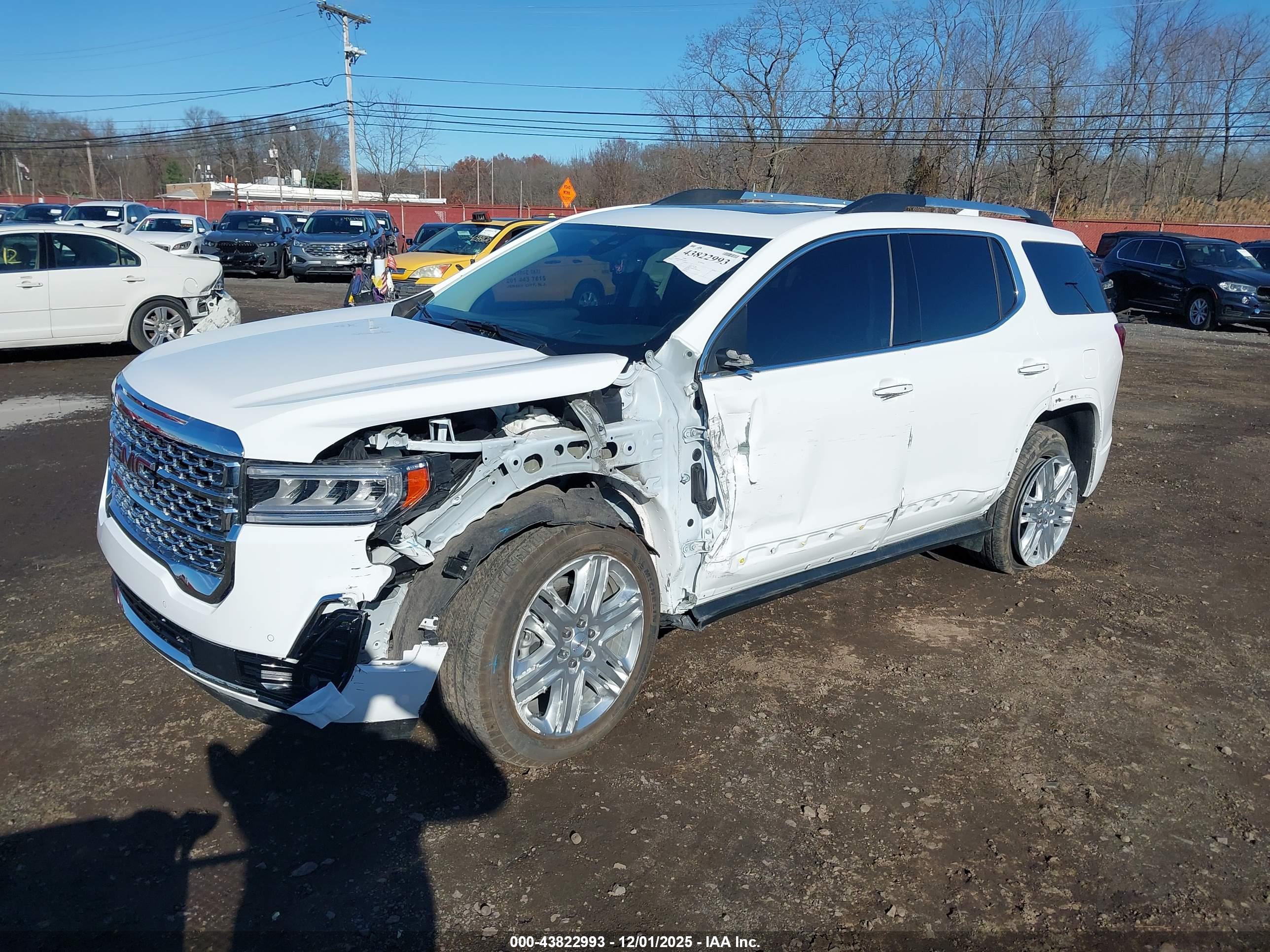 GMC ACADIA image 6