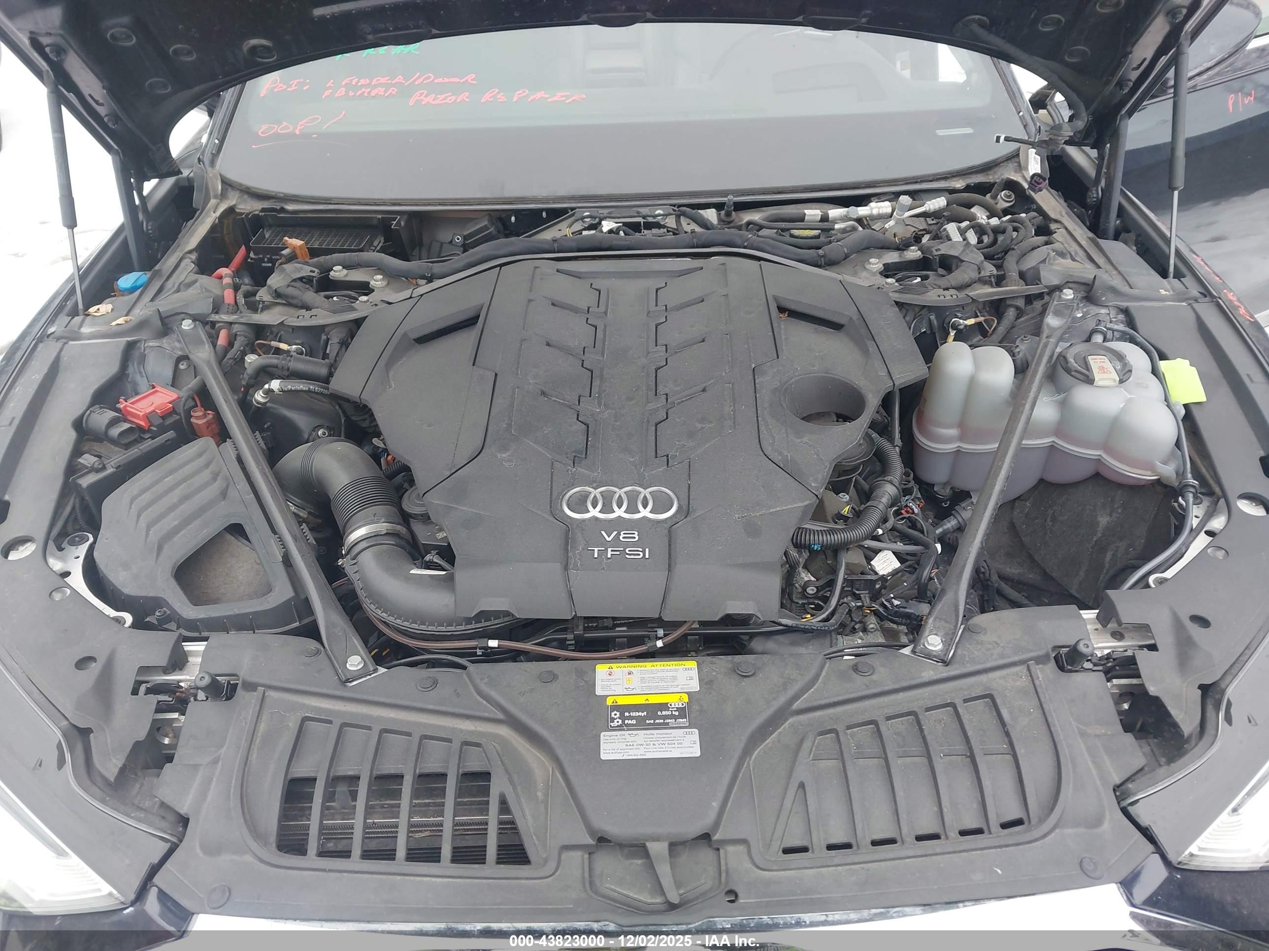 AUDI A8 image 10