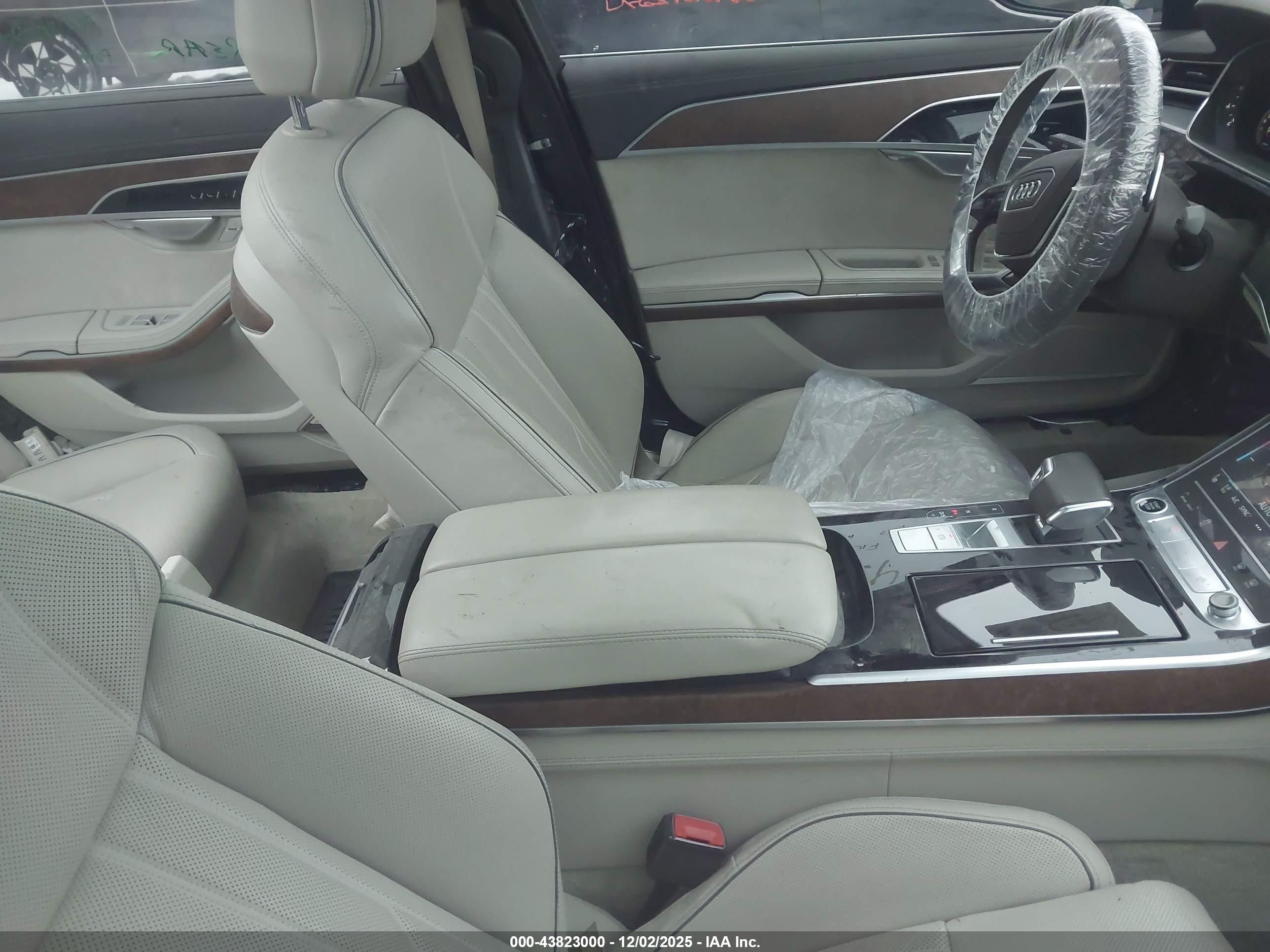 AUDI A8 image 5