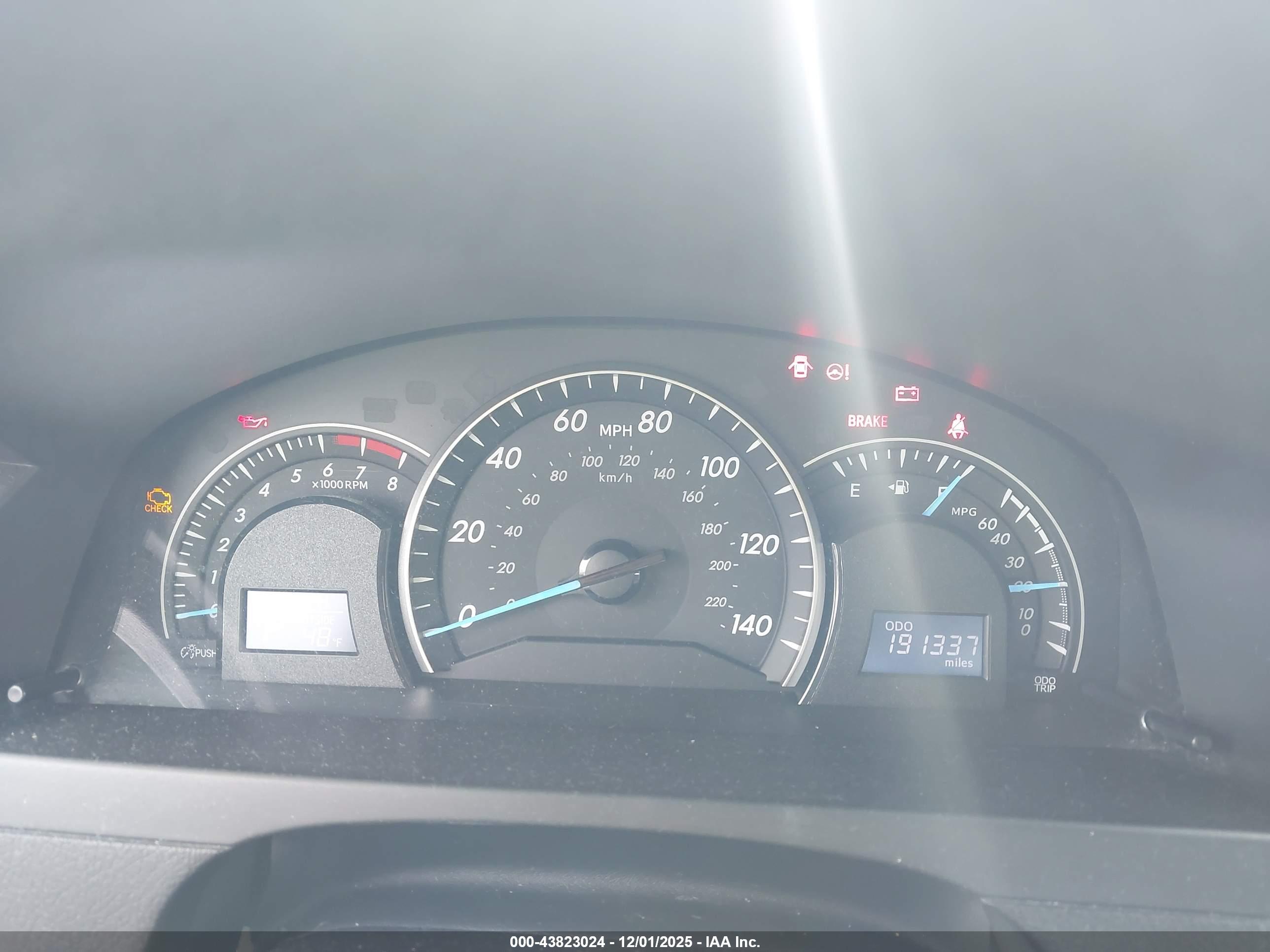 TOYOTA CAMRY image 7