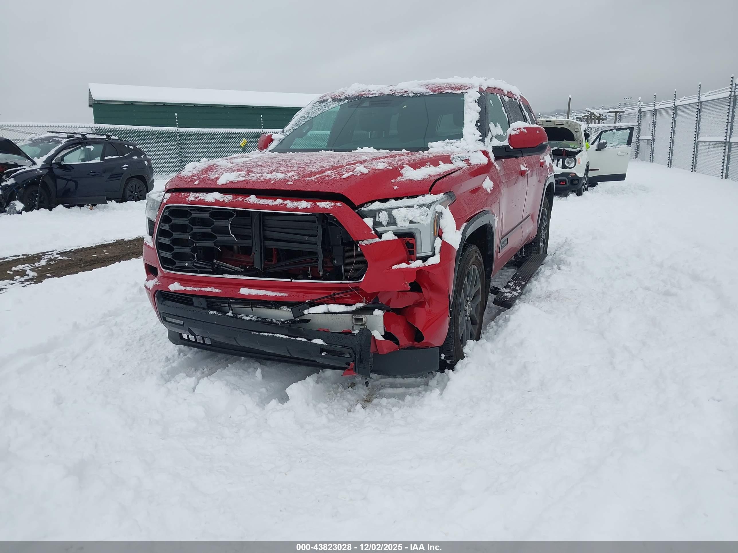 TOYOTA SEQUOIA image 2