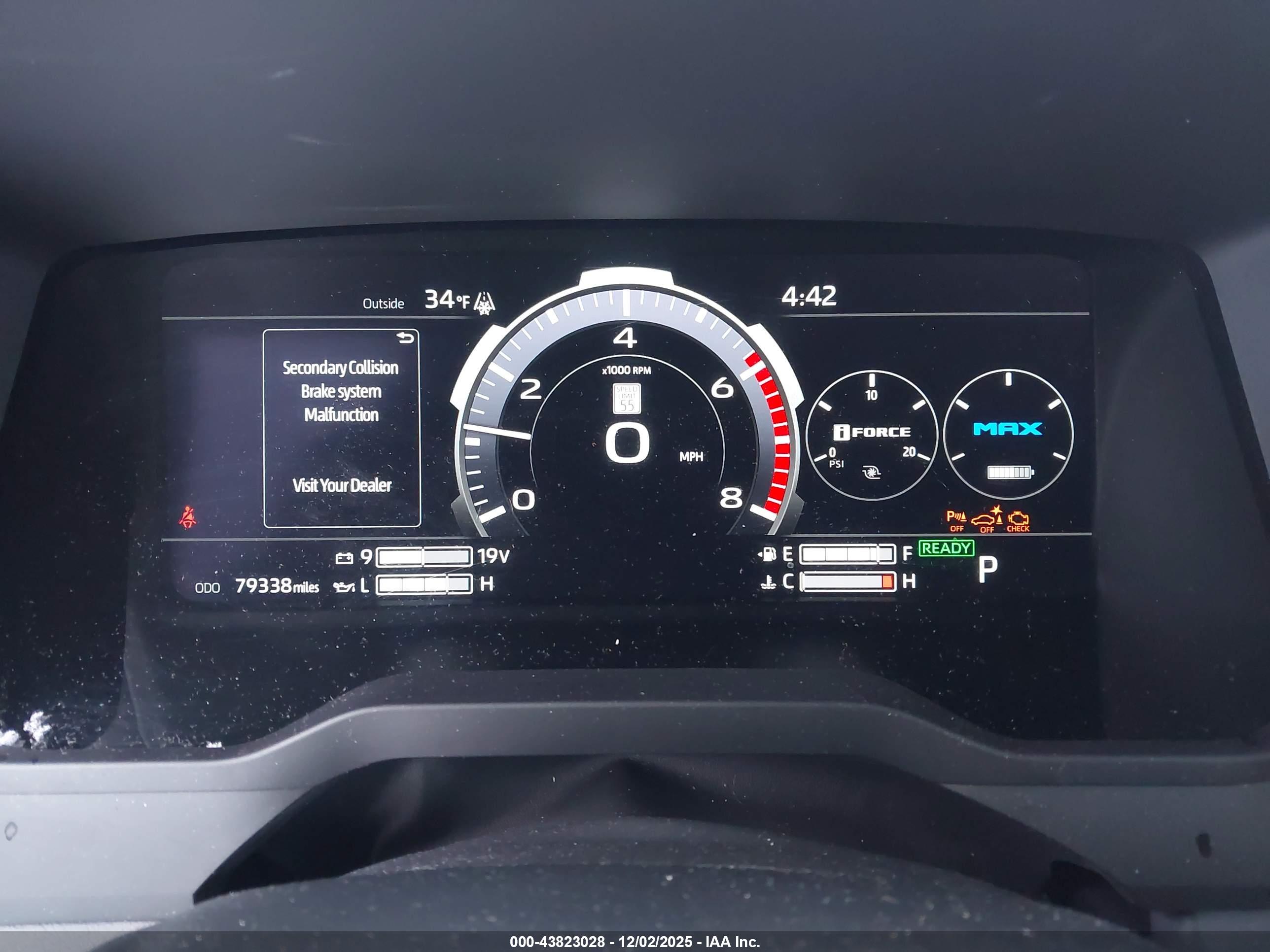 TOYOTA SEQUOIA image 7