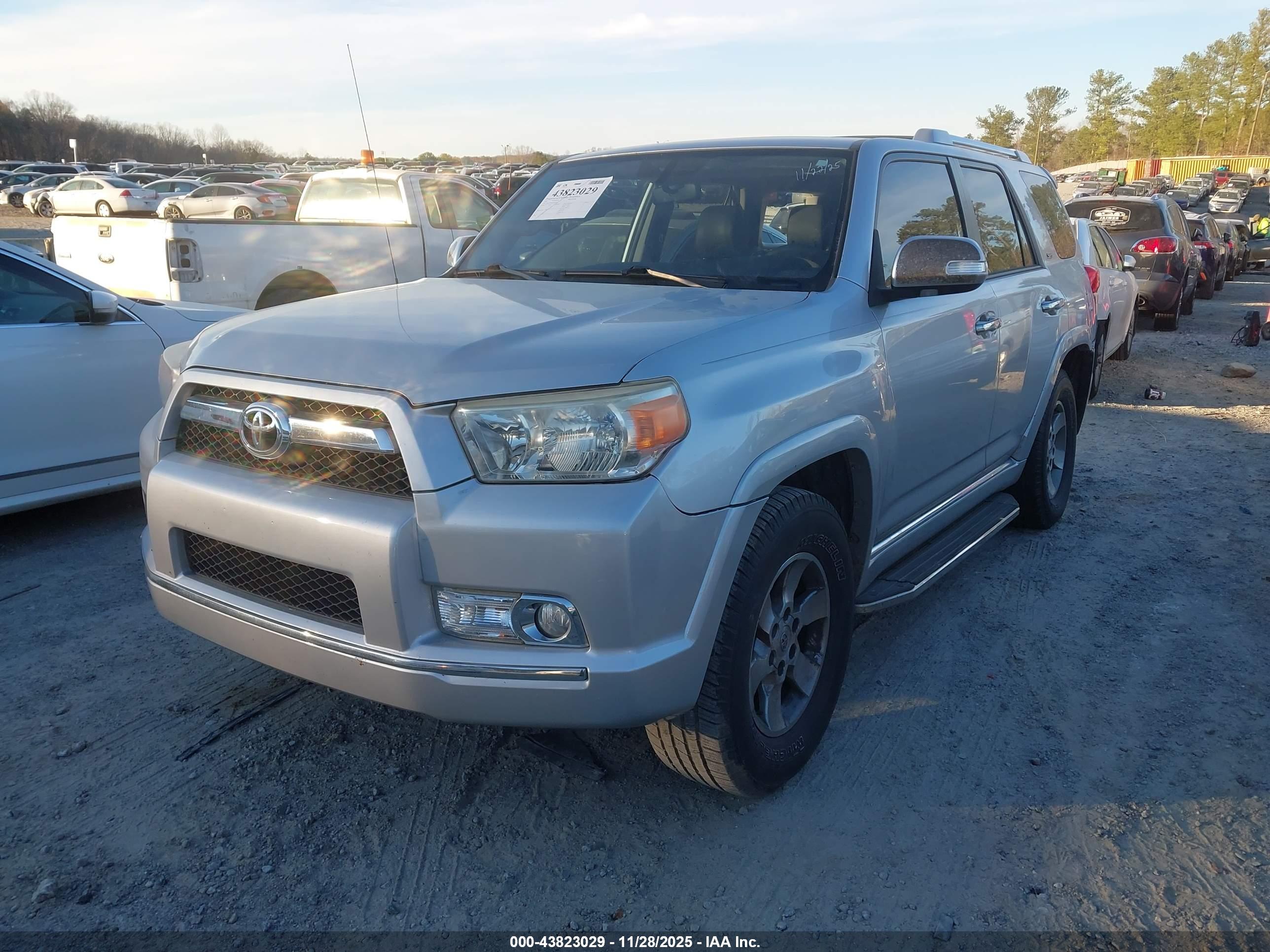 TOYOTA 4RUNNER image 2