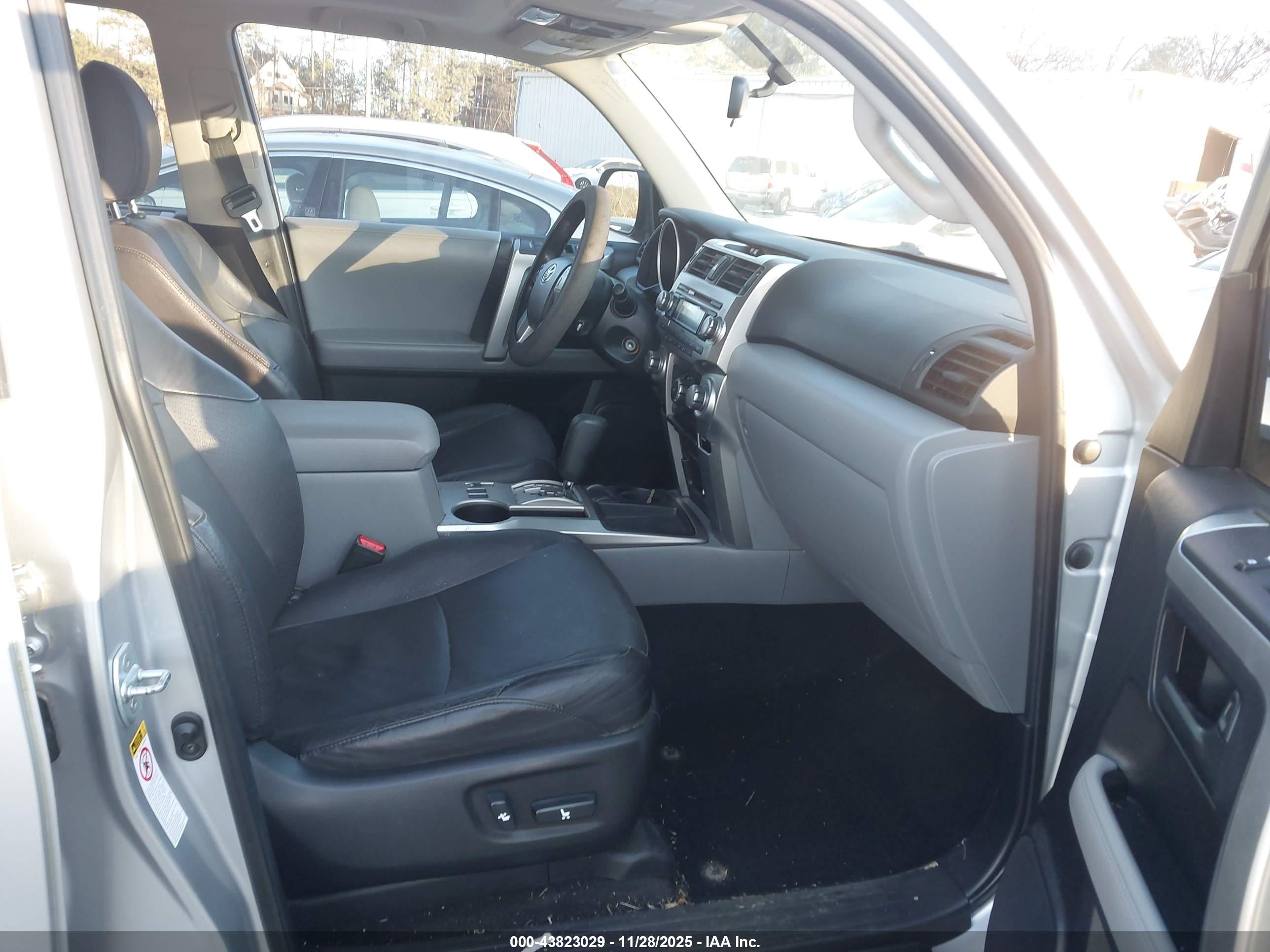 TOYOTA 4RUNNER image 5
