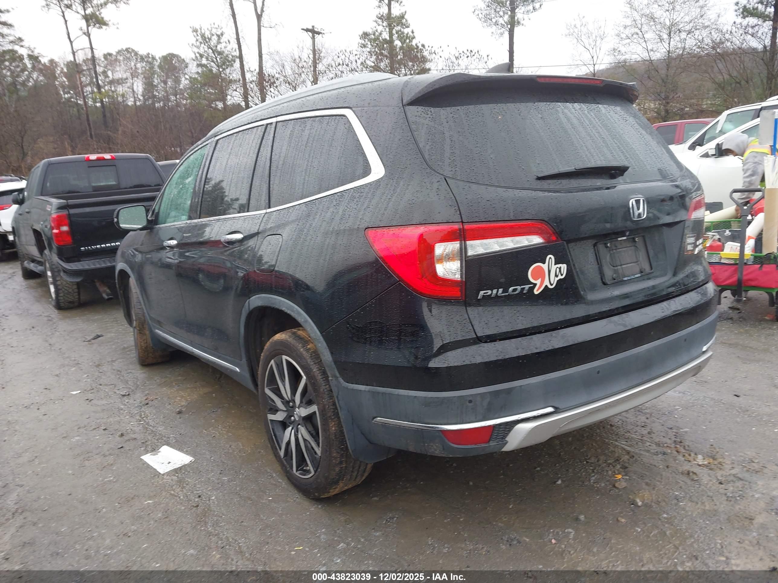 HONDA PILOT image 3
