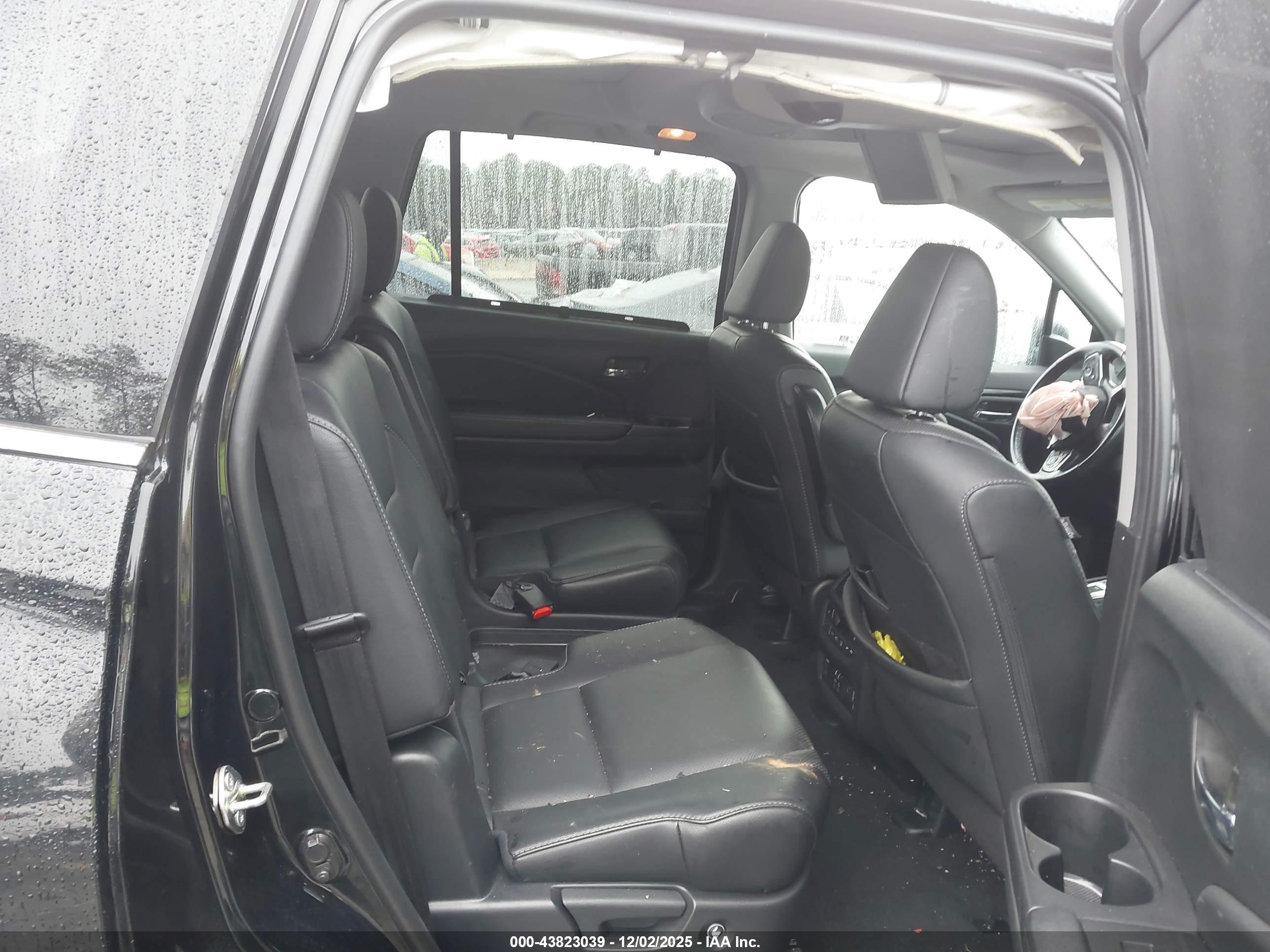 HONDA PILOT image 8
