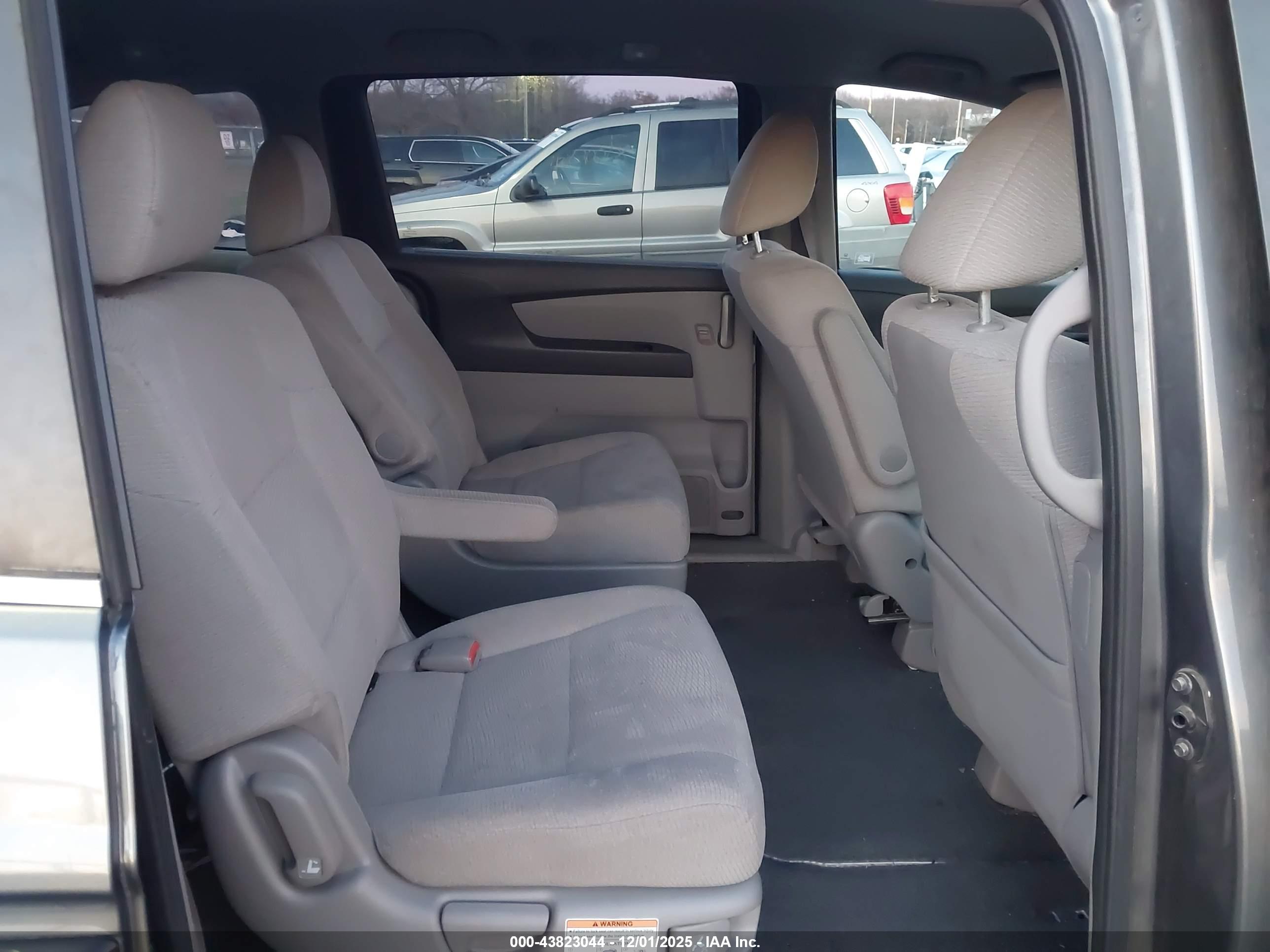 HONDA ODYSSEY image 8