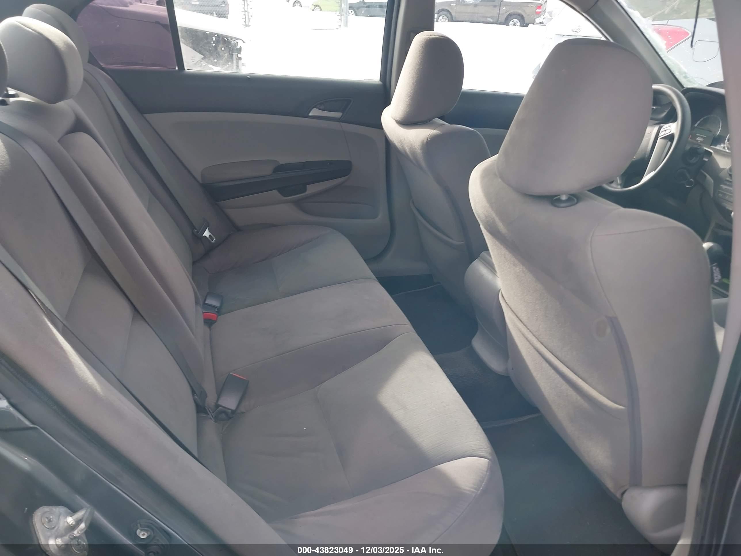 HONDA ACCORD image 8