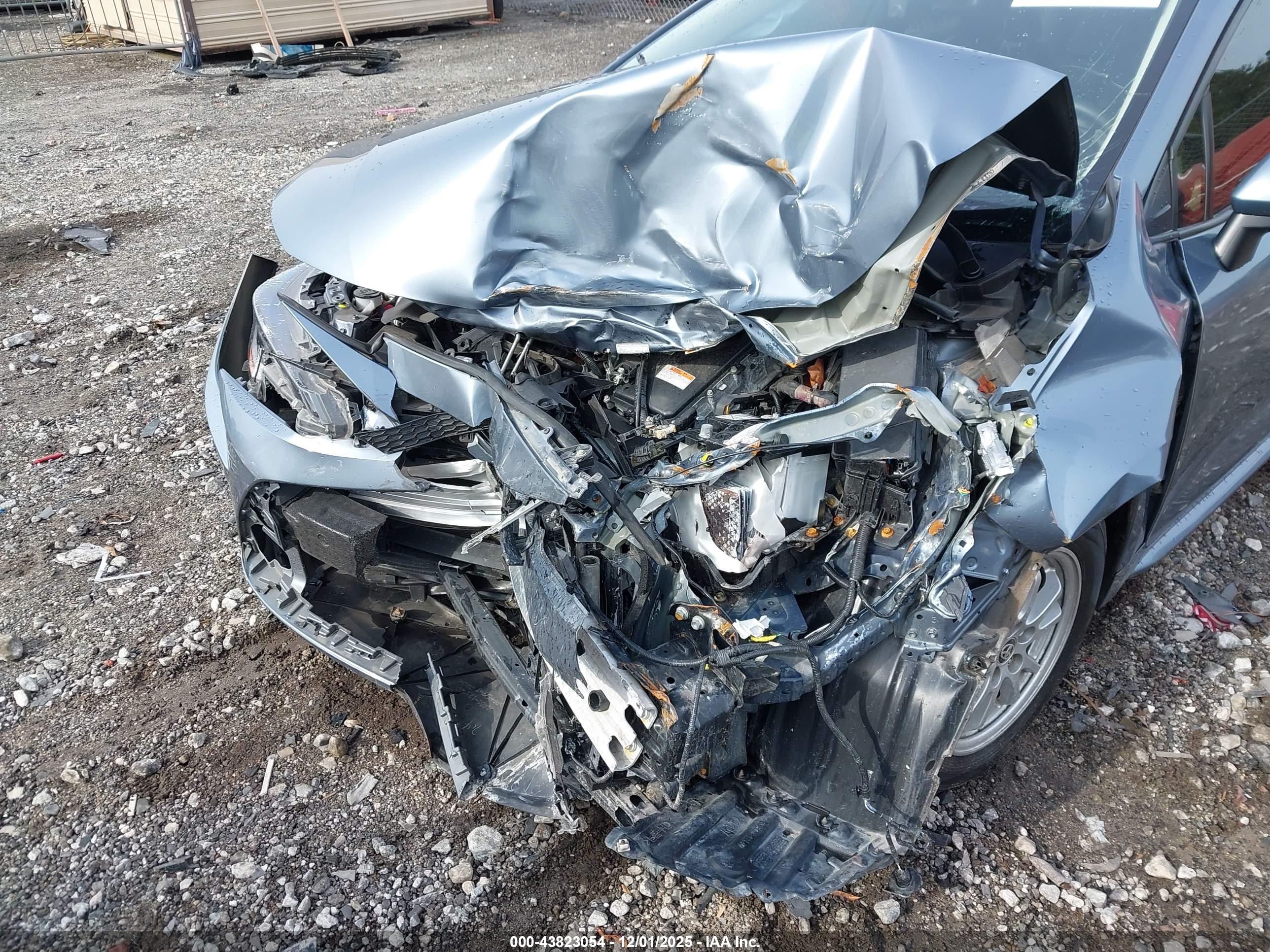 TOYOTA COROLLA image 6