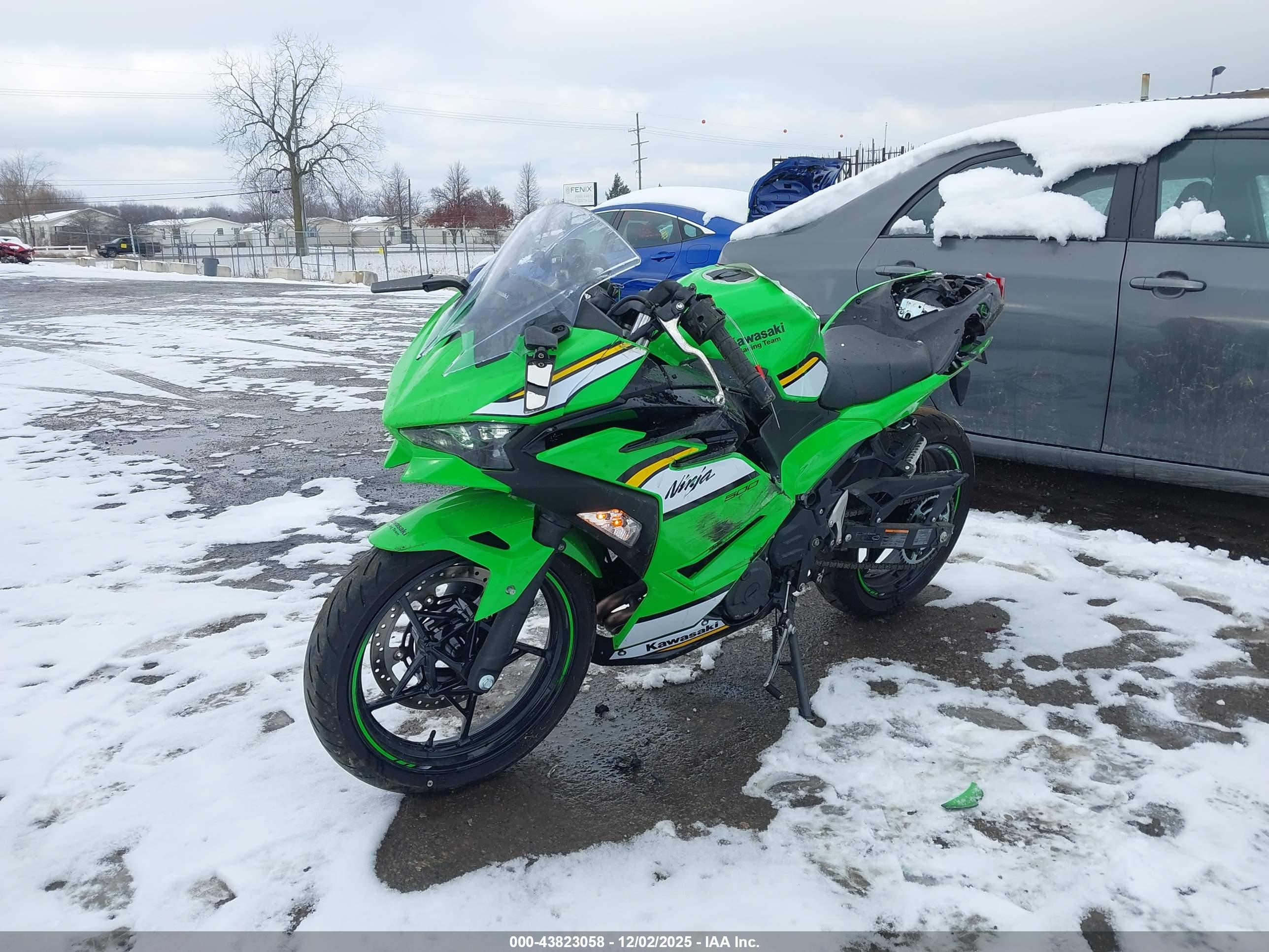 KAWASAKI EX500 image 2