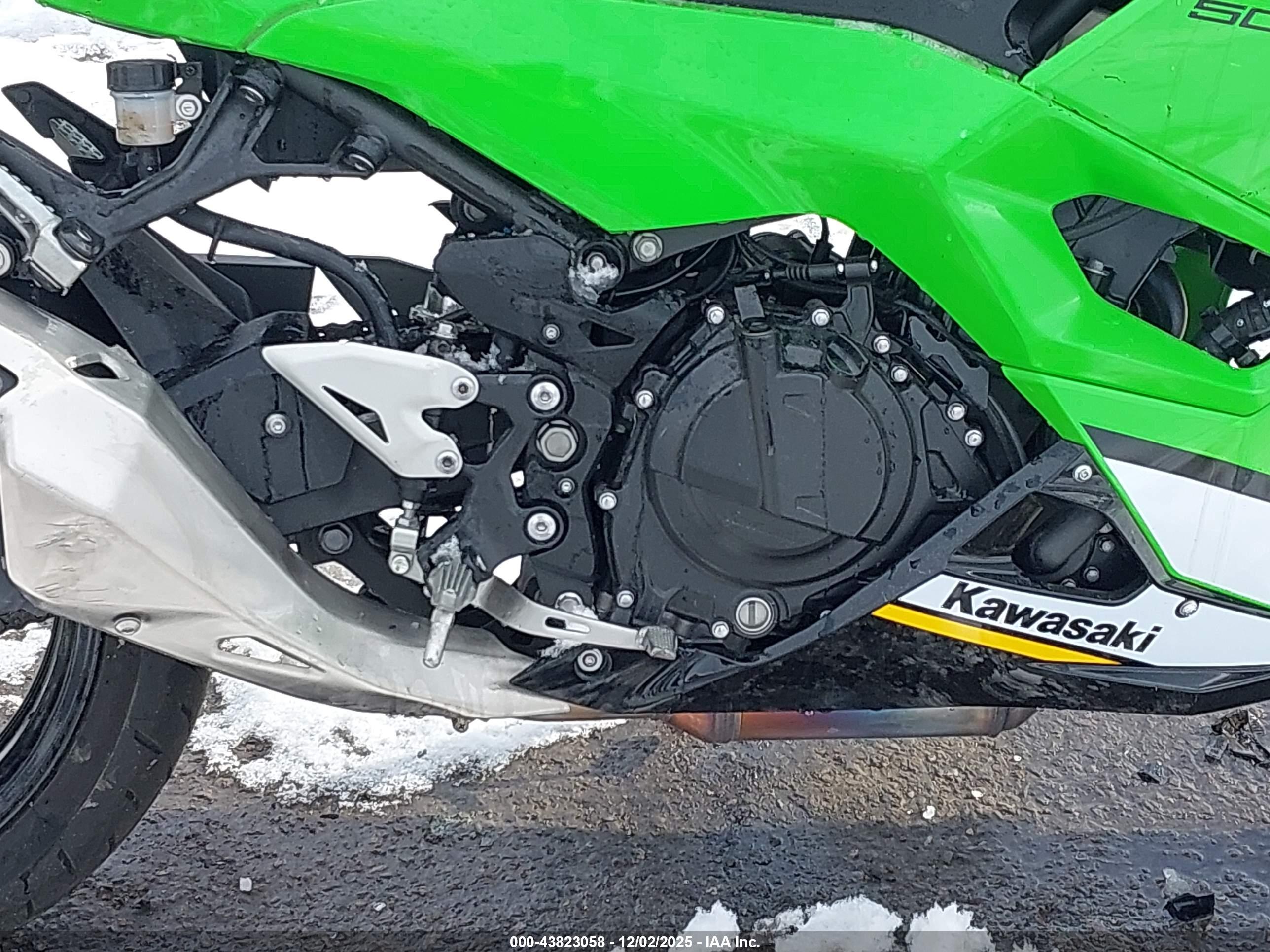 KAWASAKI EX500 image 8
