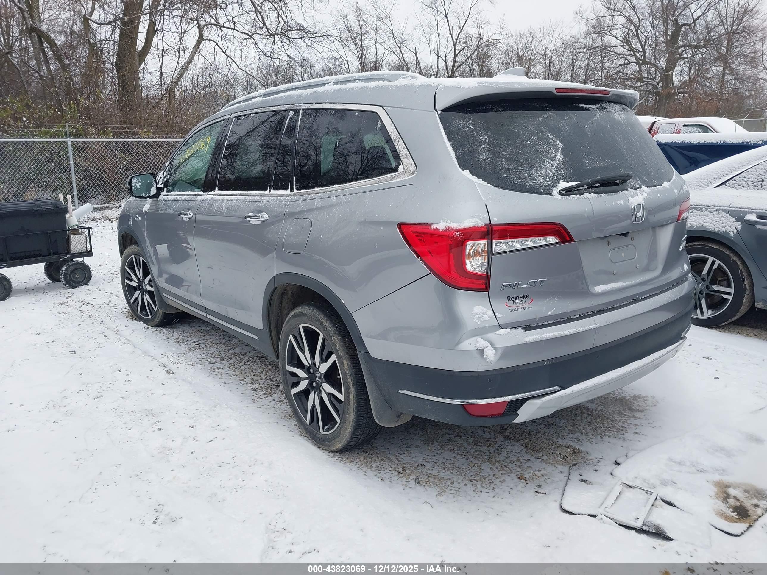 HONDA PILOT image 3