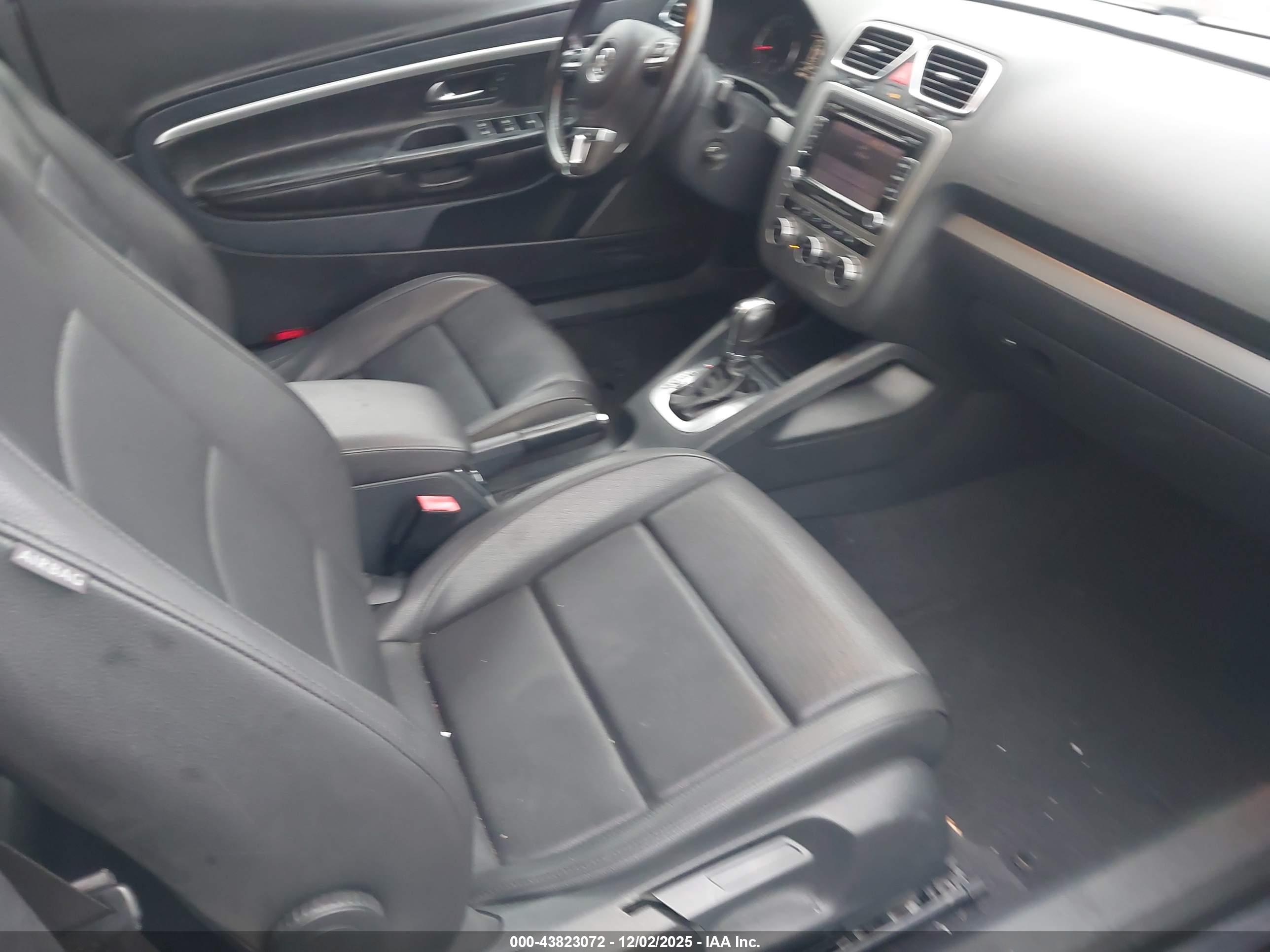 VOLKSWAGEN EOS image 5