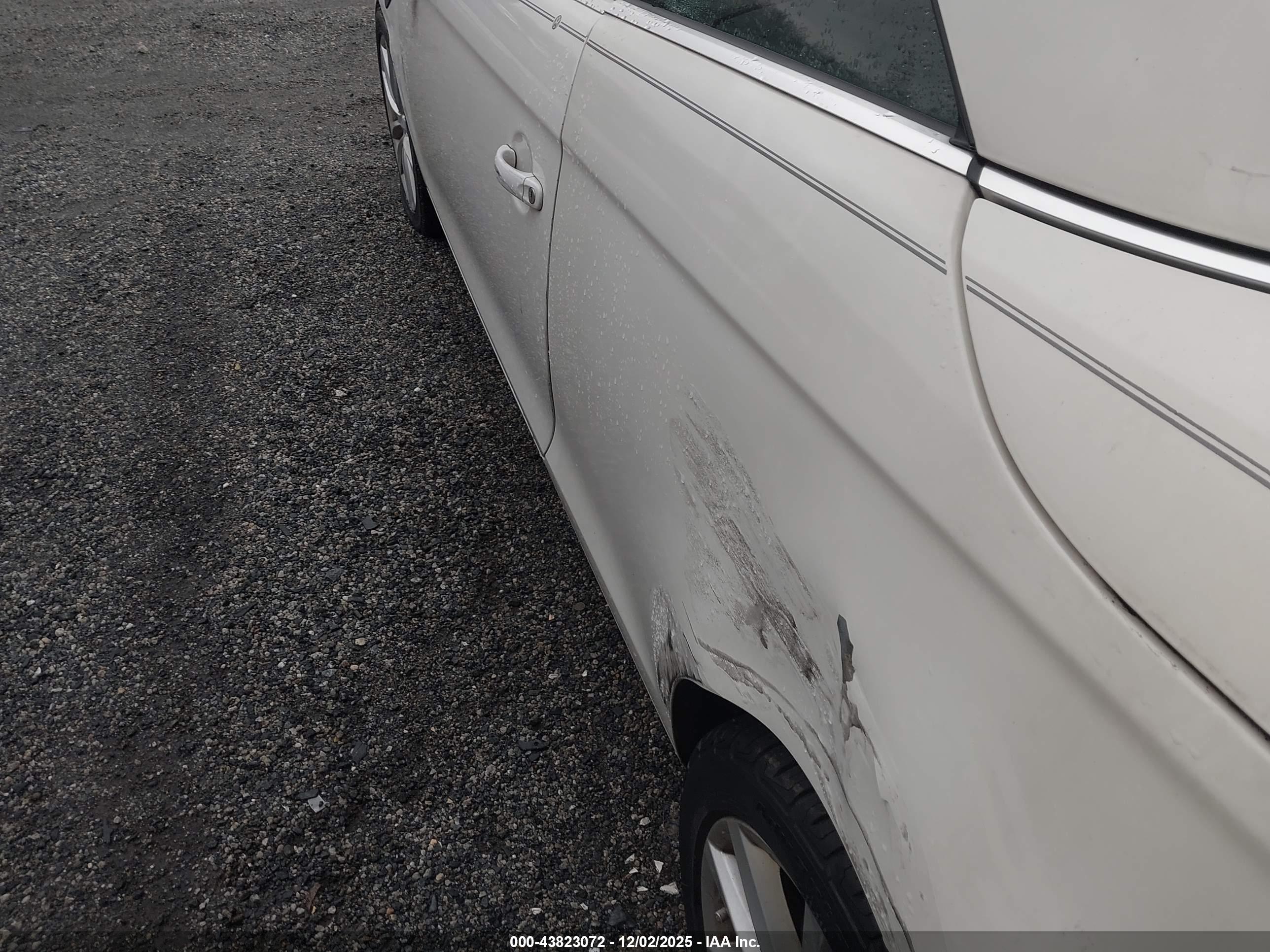 VOLKSWAGEN EOS image 6