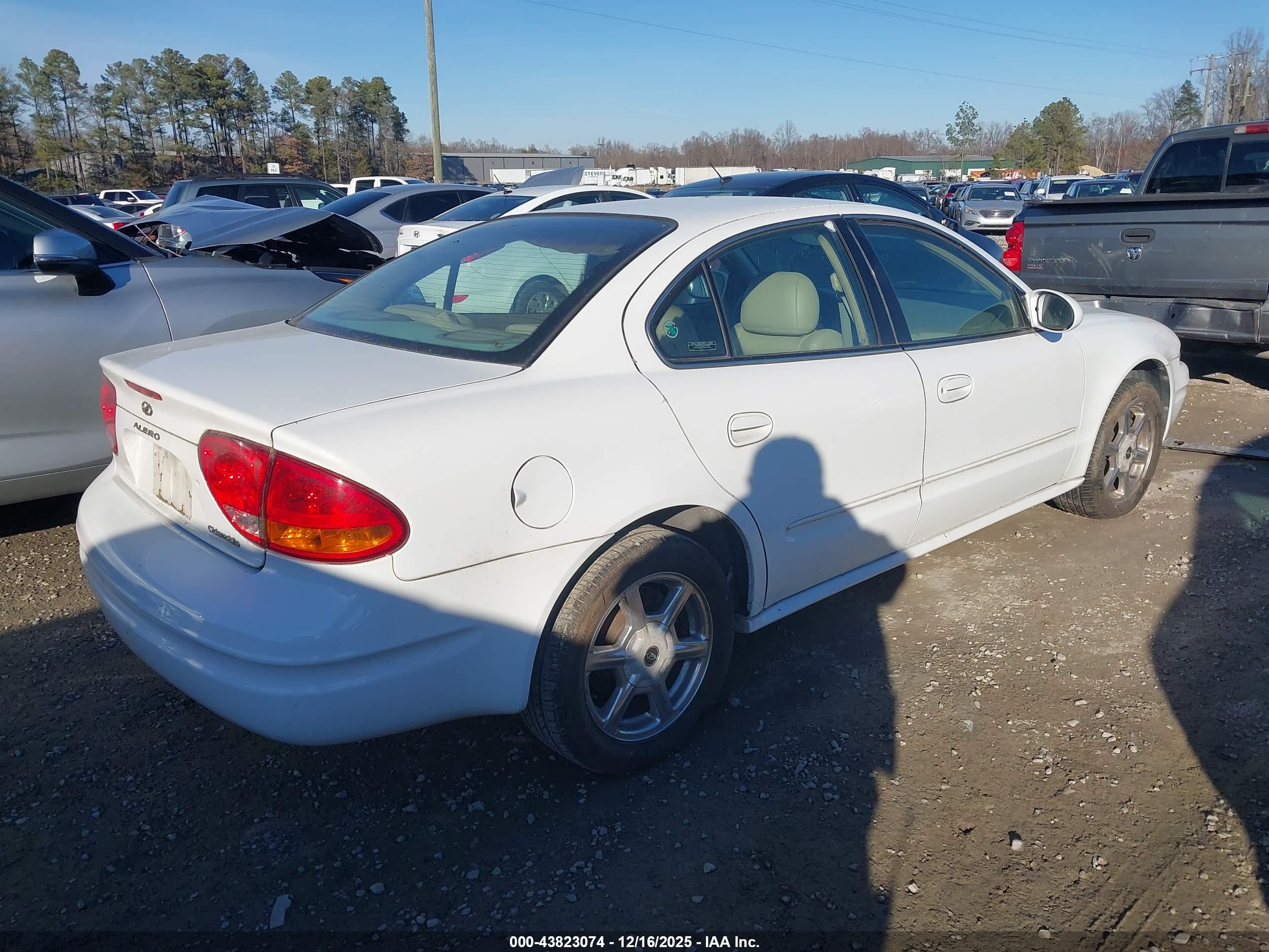 OLDSMOBILE ALERO image 4