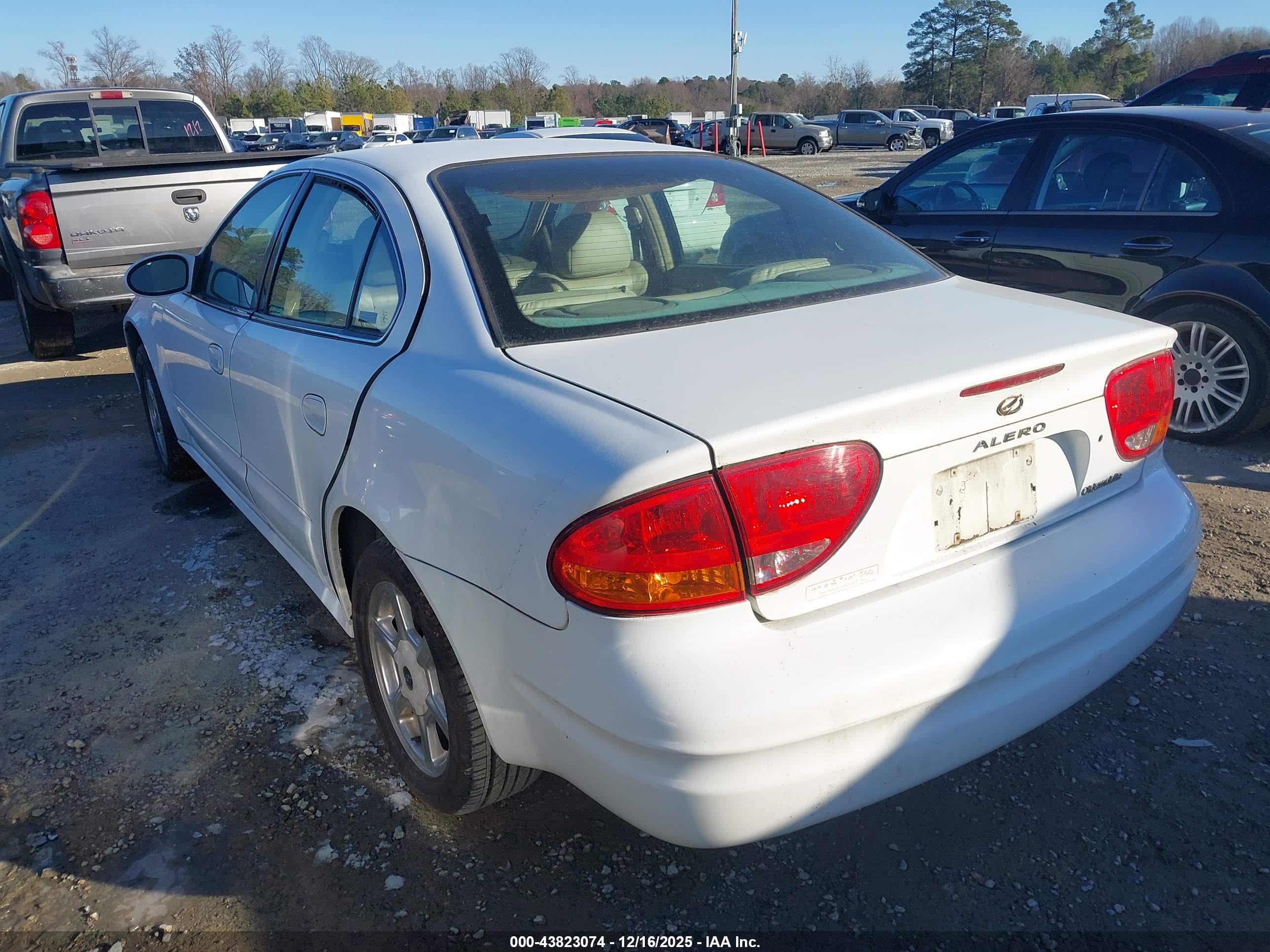 OLDSMOBILE ALERO image 6