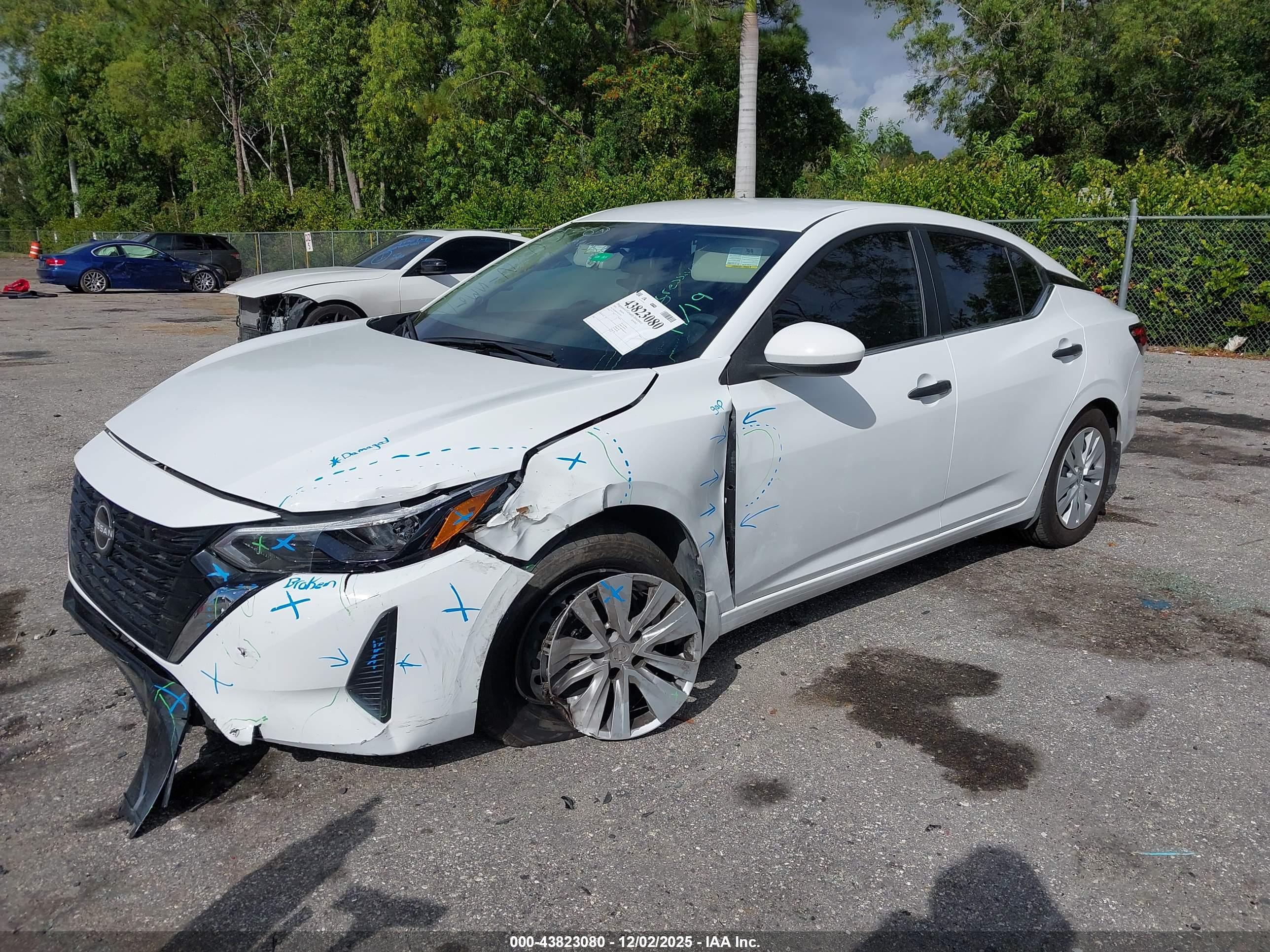 NISSAN SENTRA image 2