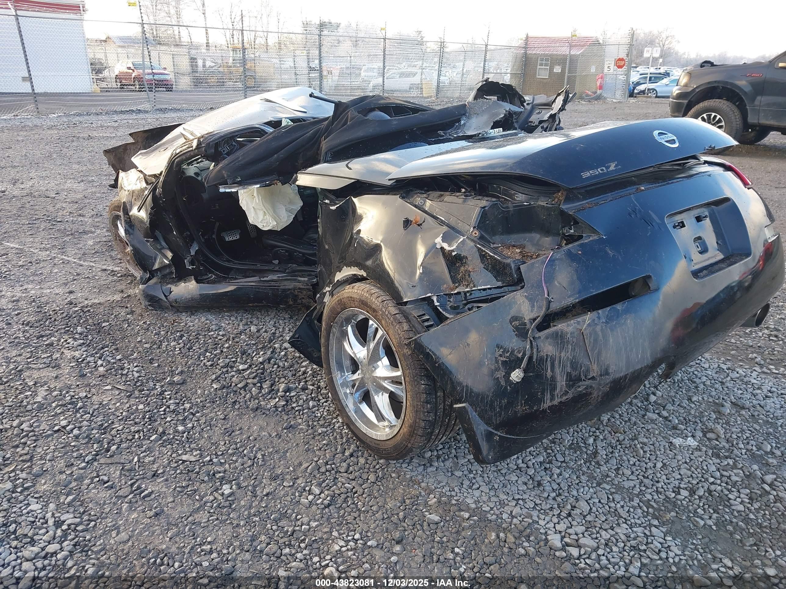 NISSAN 350Z image 3