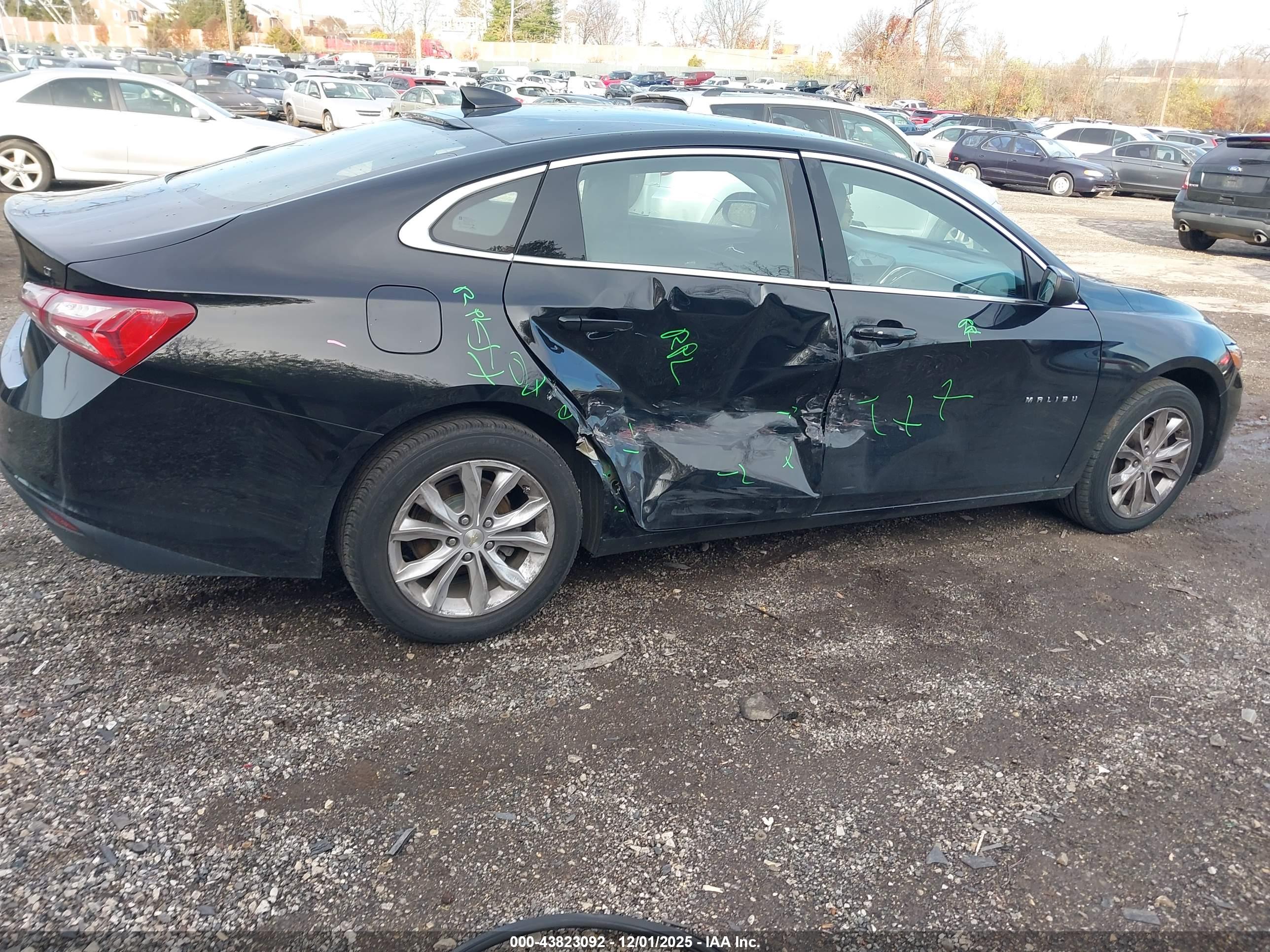 CHEVROLET MALIBU image 4