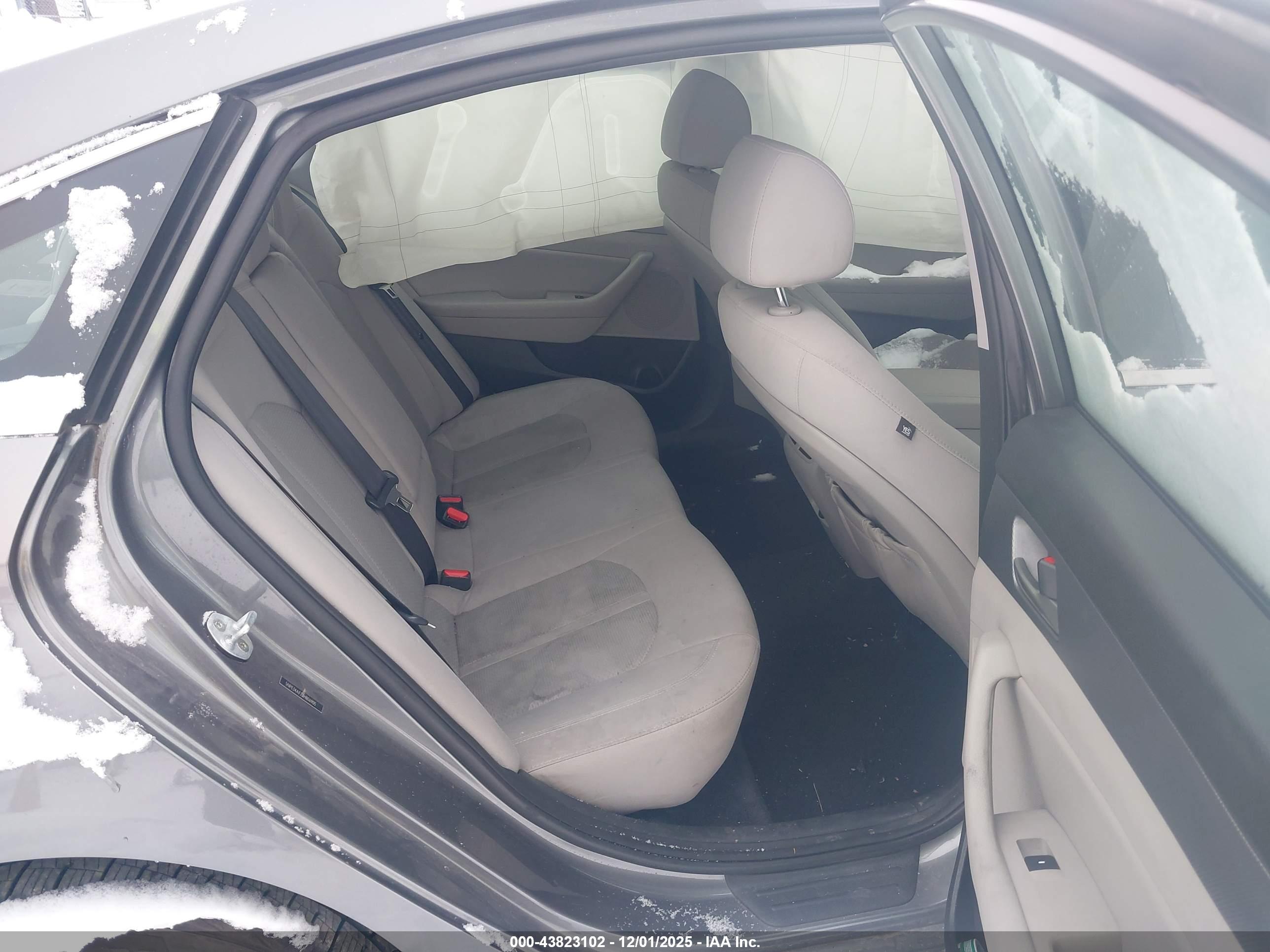 HYUNDAI SONATA image 8