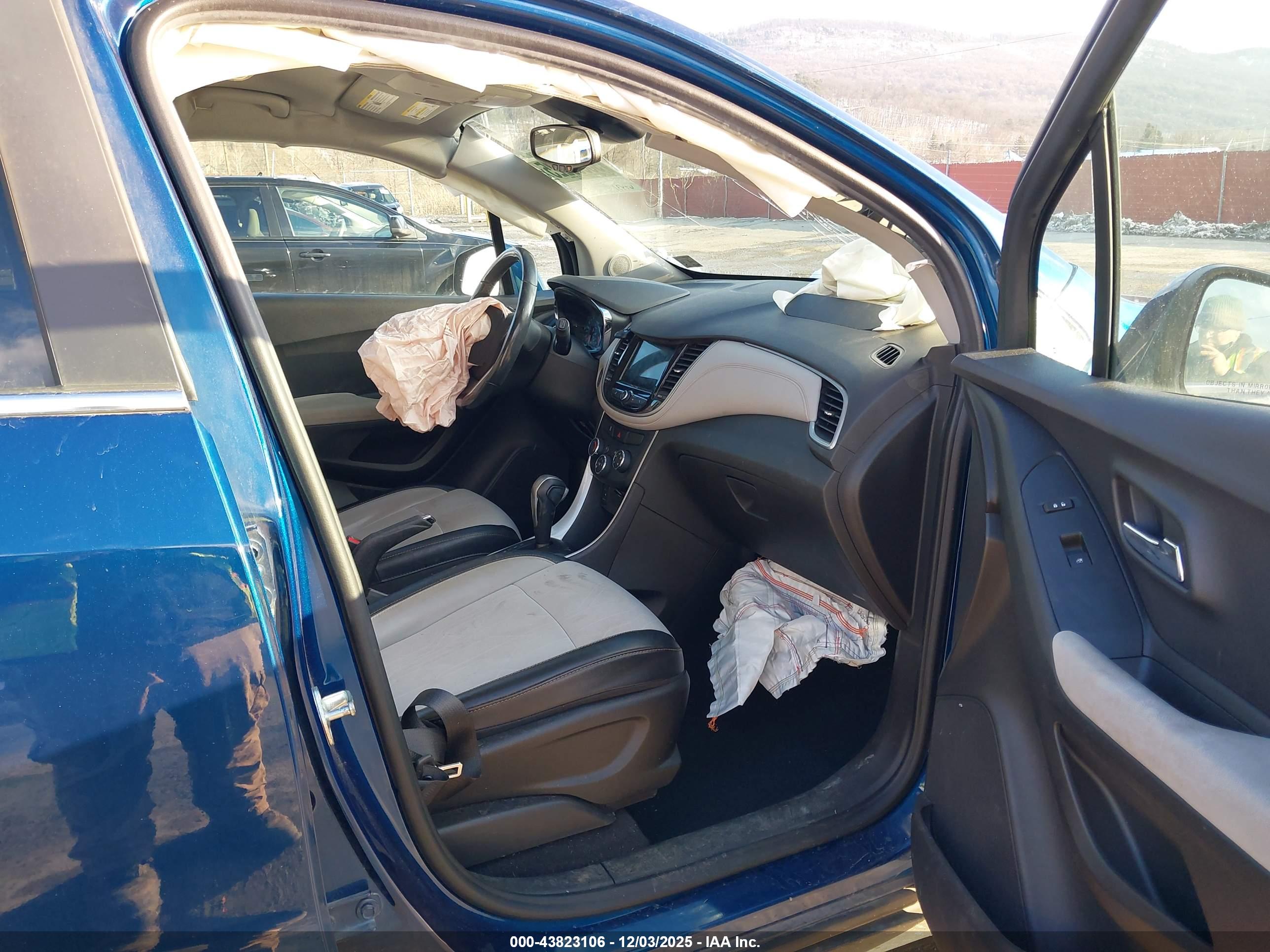 CHEVROLET TRAX image 5