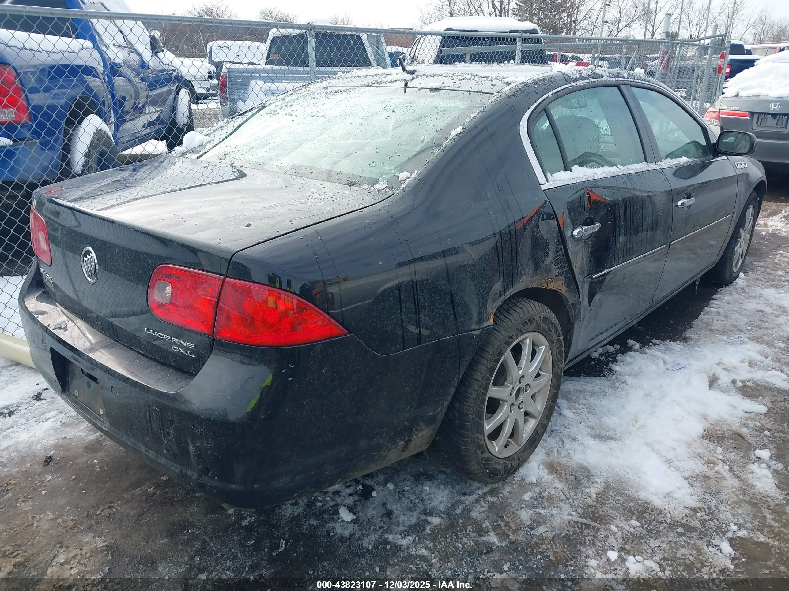 BUICK LUCERNE image 4