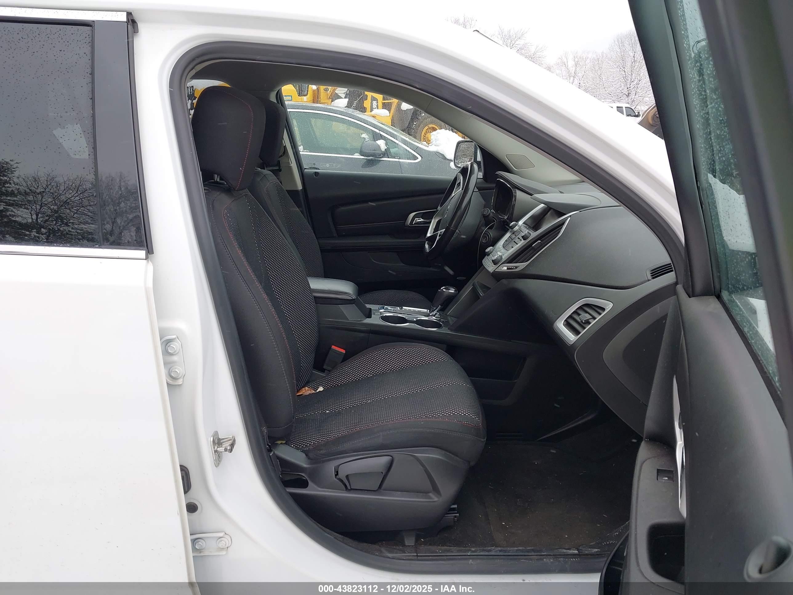 GMC TERRAIN image 5