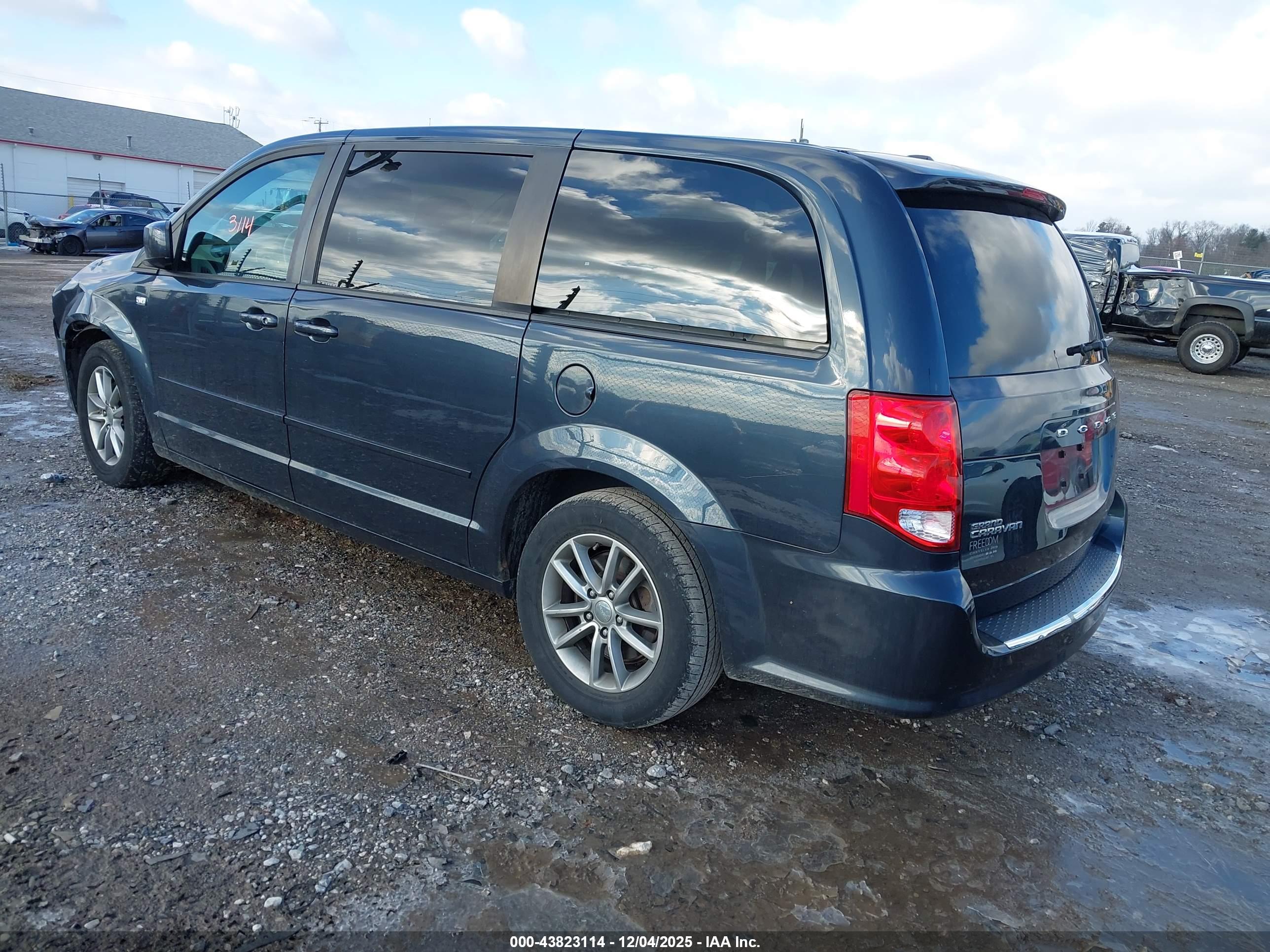 DODGE GRAND image 3