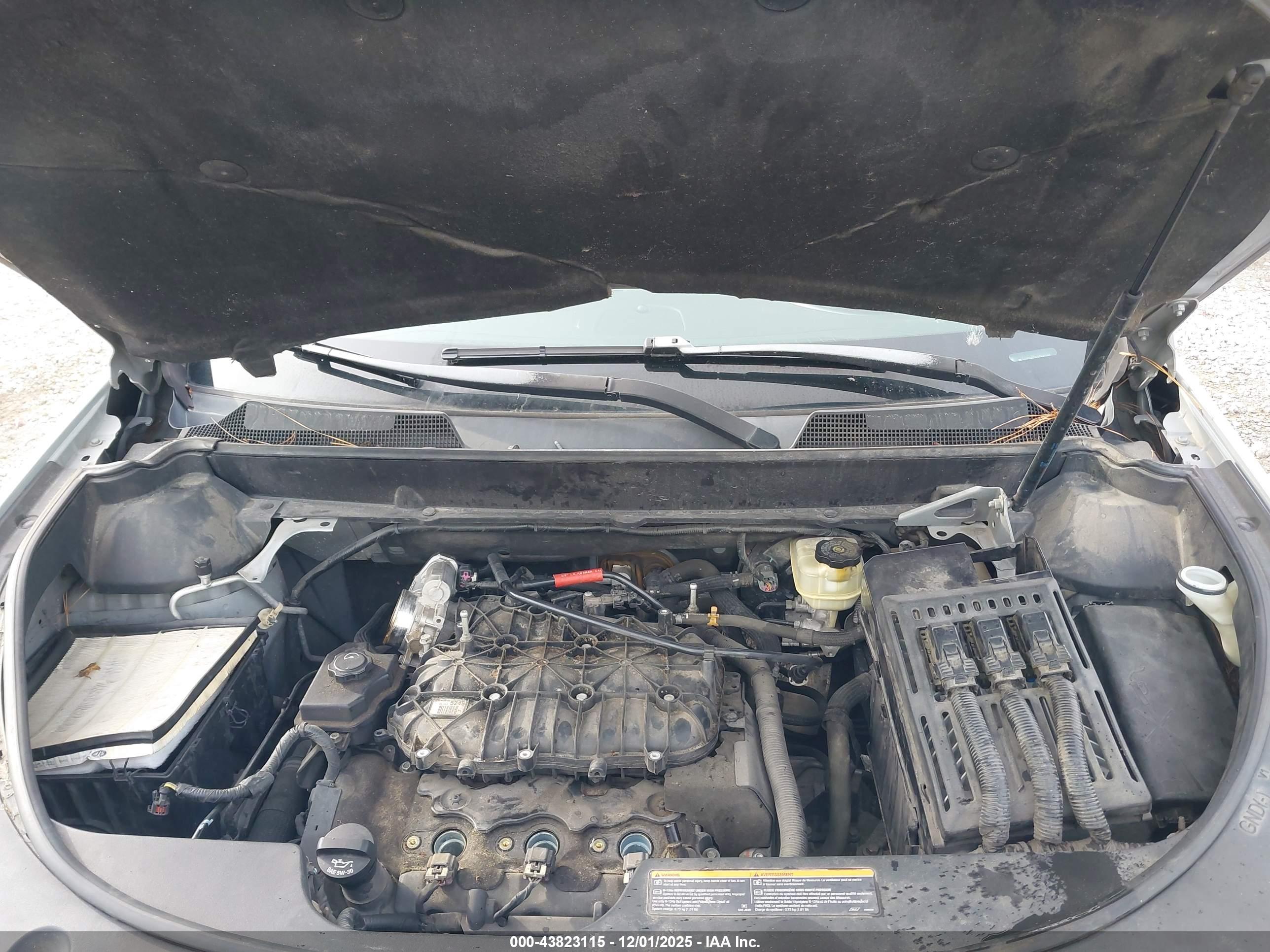 CADILLAC SRX image 10