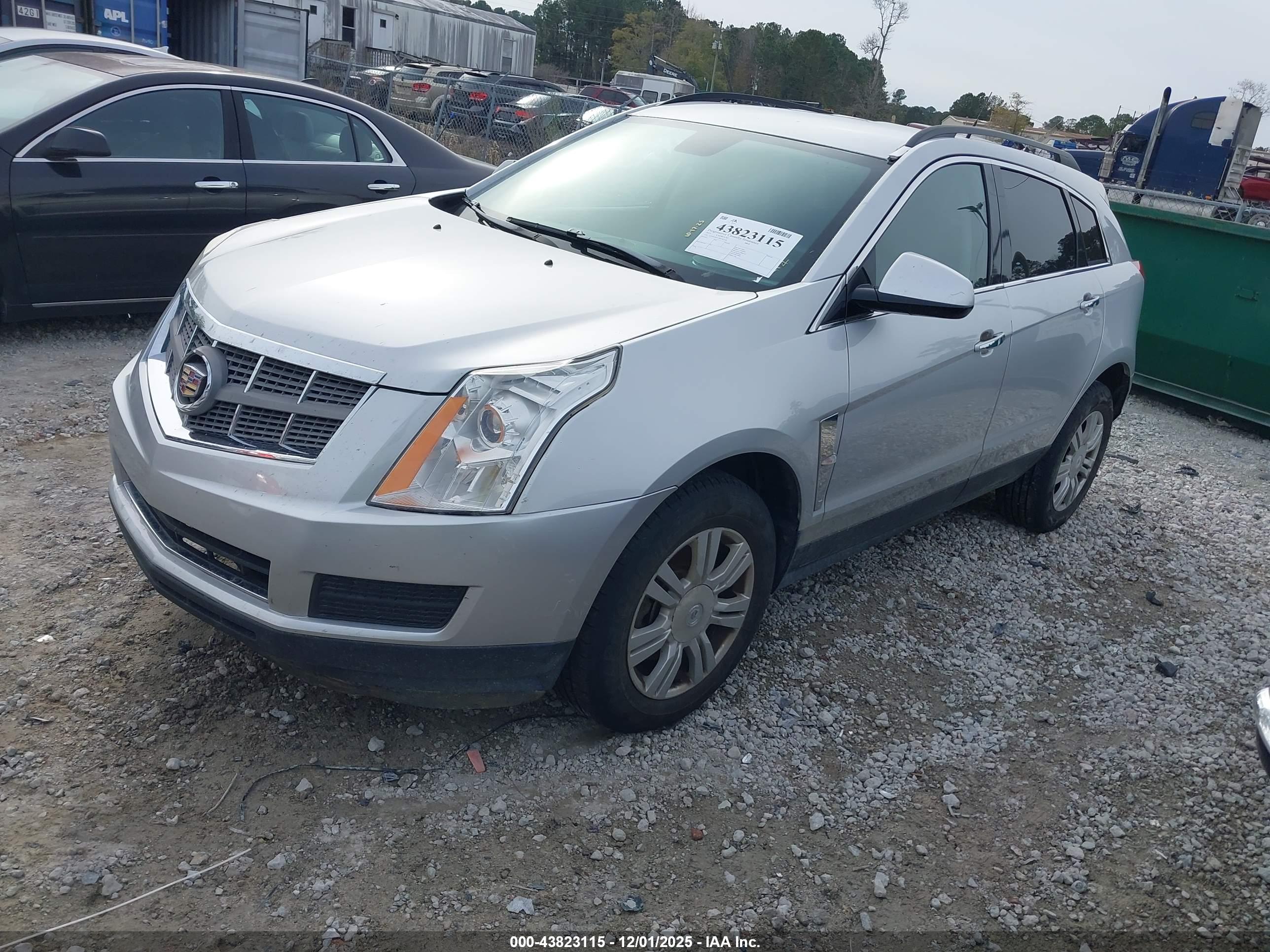 CADILLAC SRX image 2