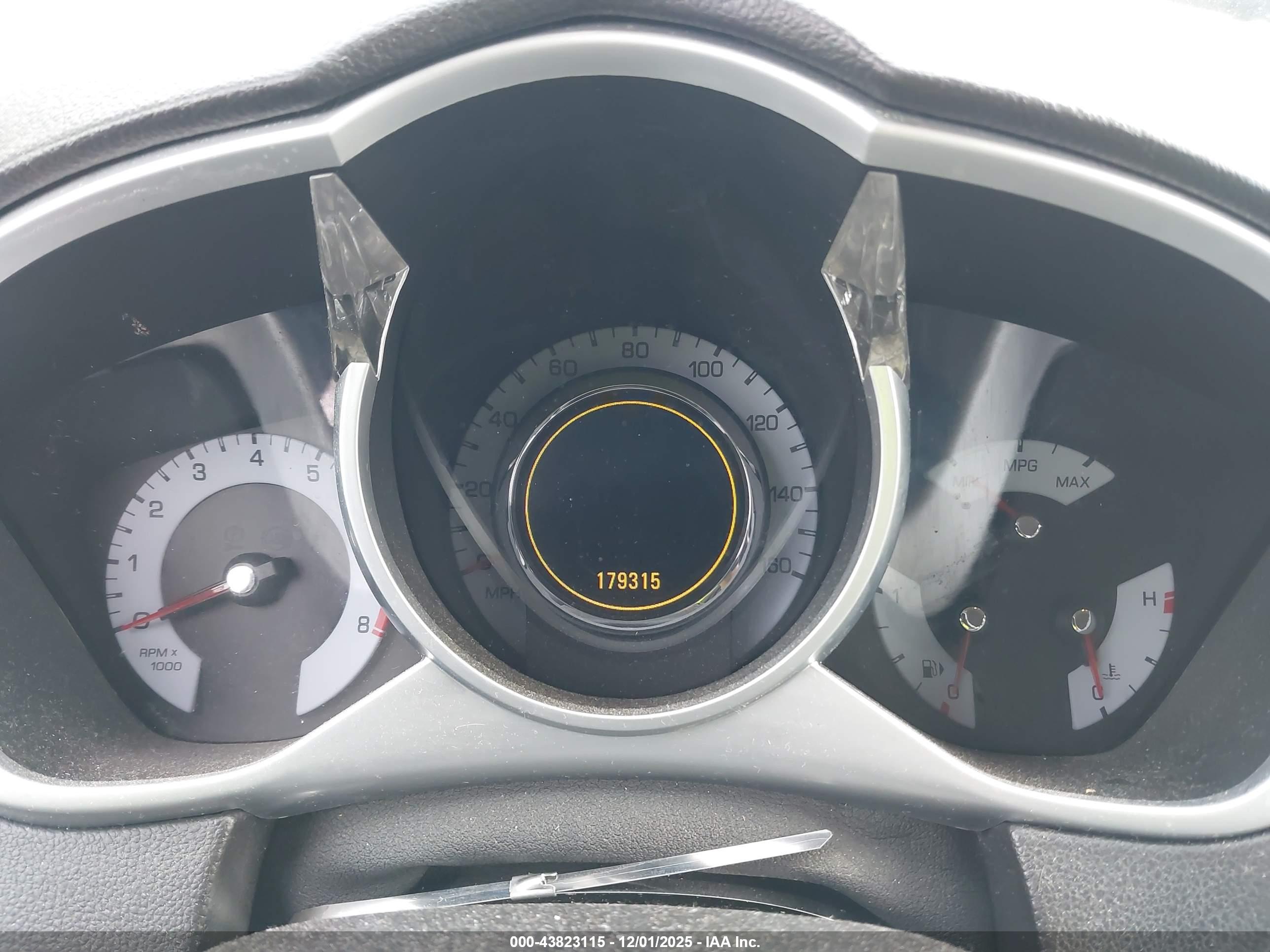 CADILLAC SRX image 7