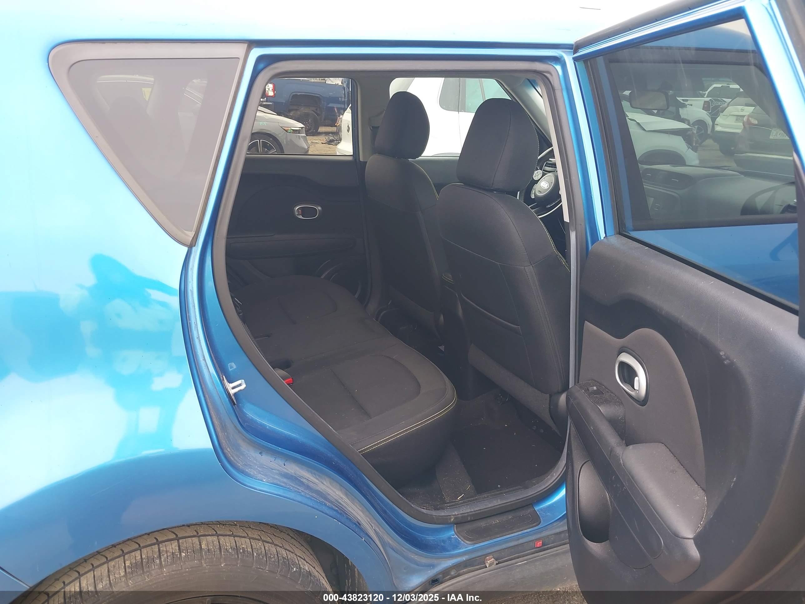 KIA SOUL image 8