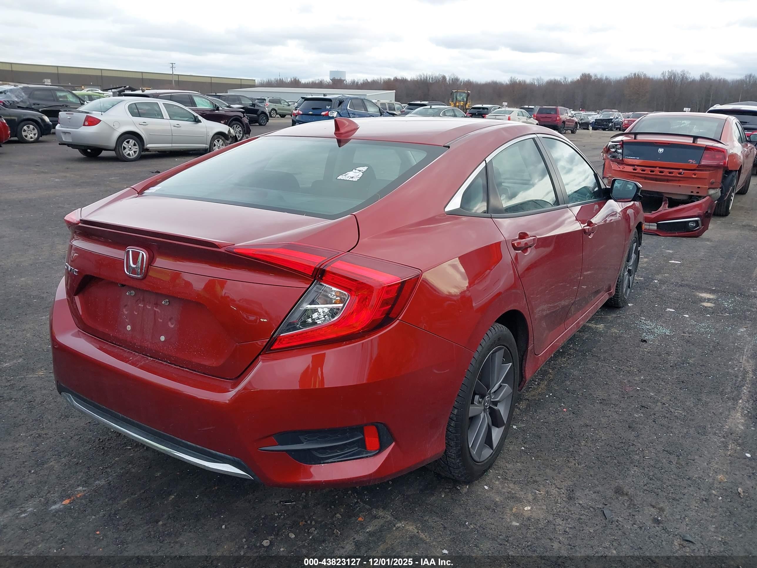 HONDA CIVIC image 4