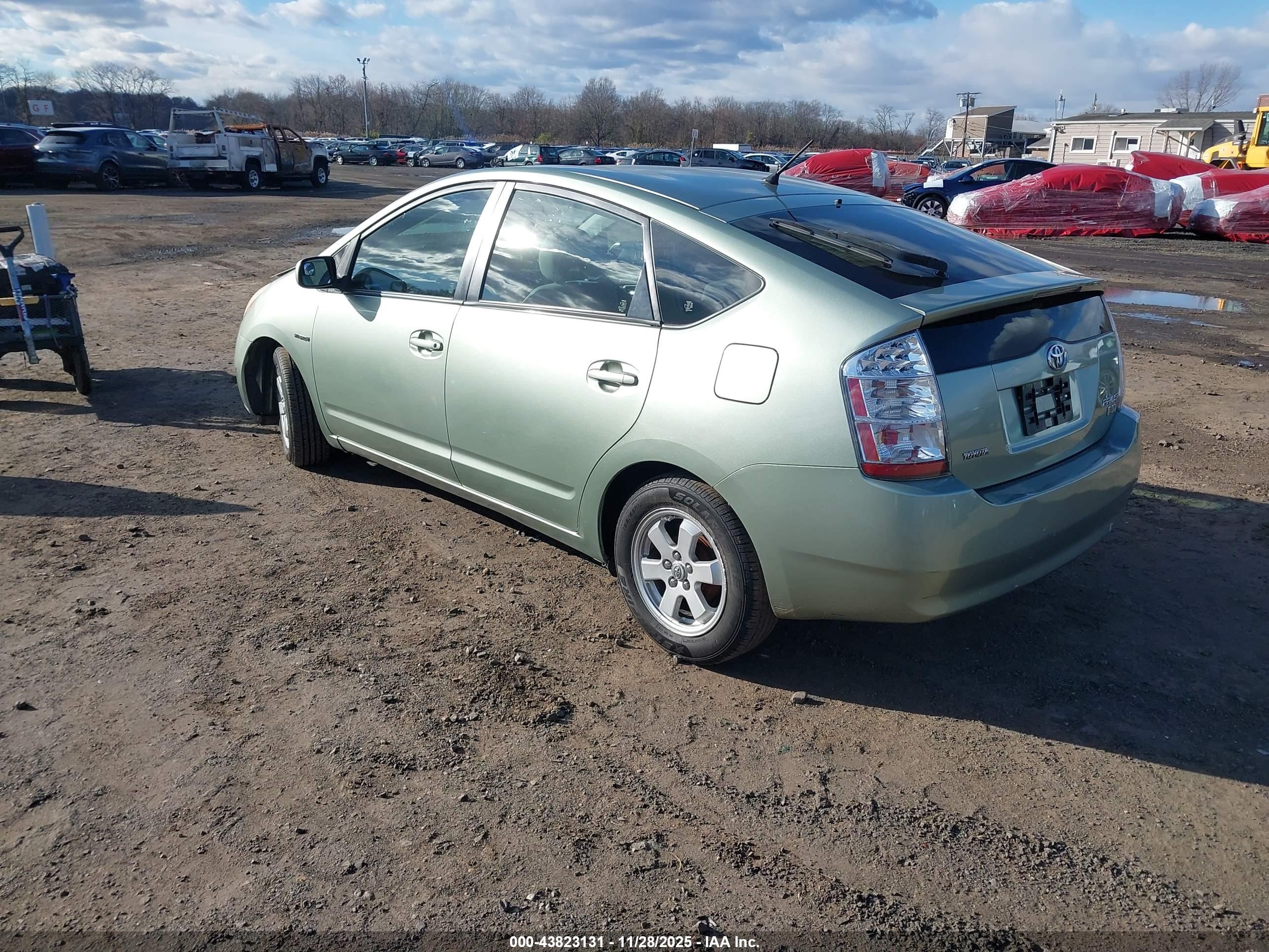 TOYOTA PRIUS image 3