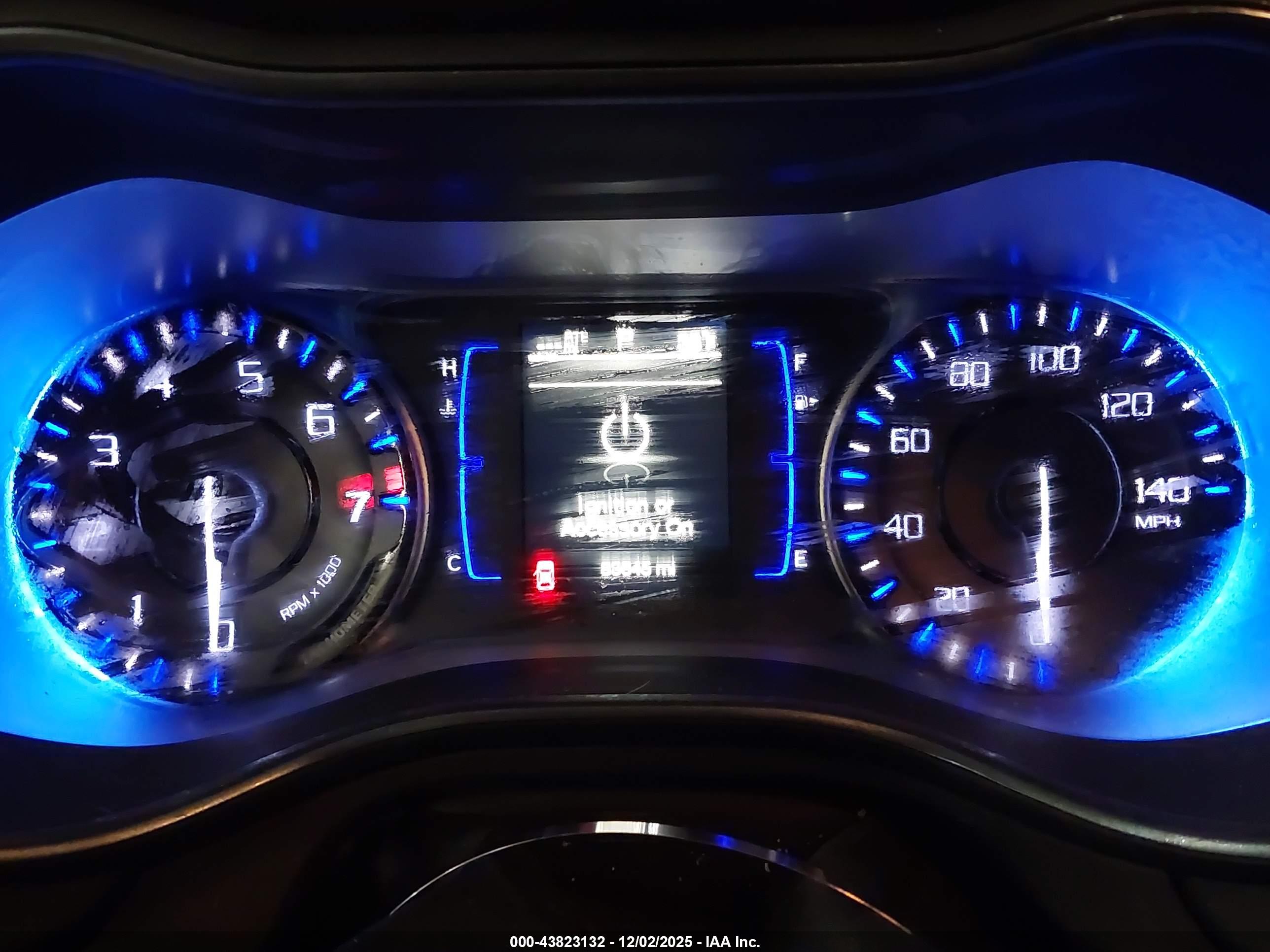 CHRYSLER 200 image 7