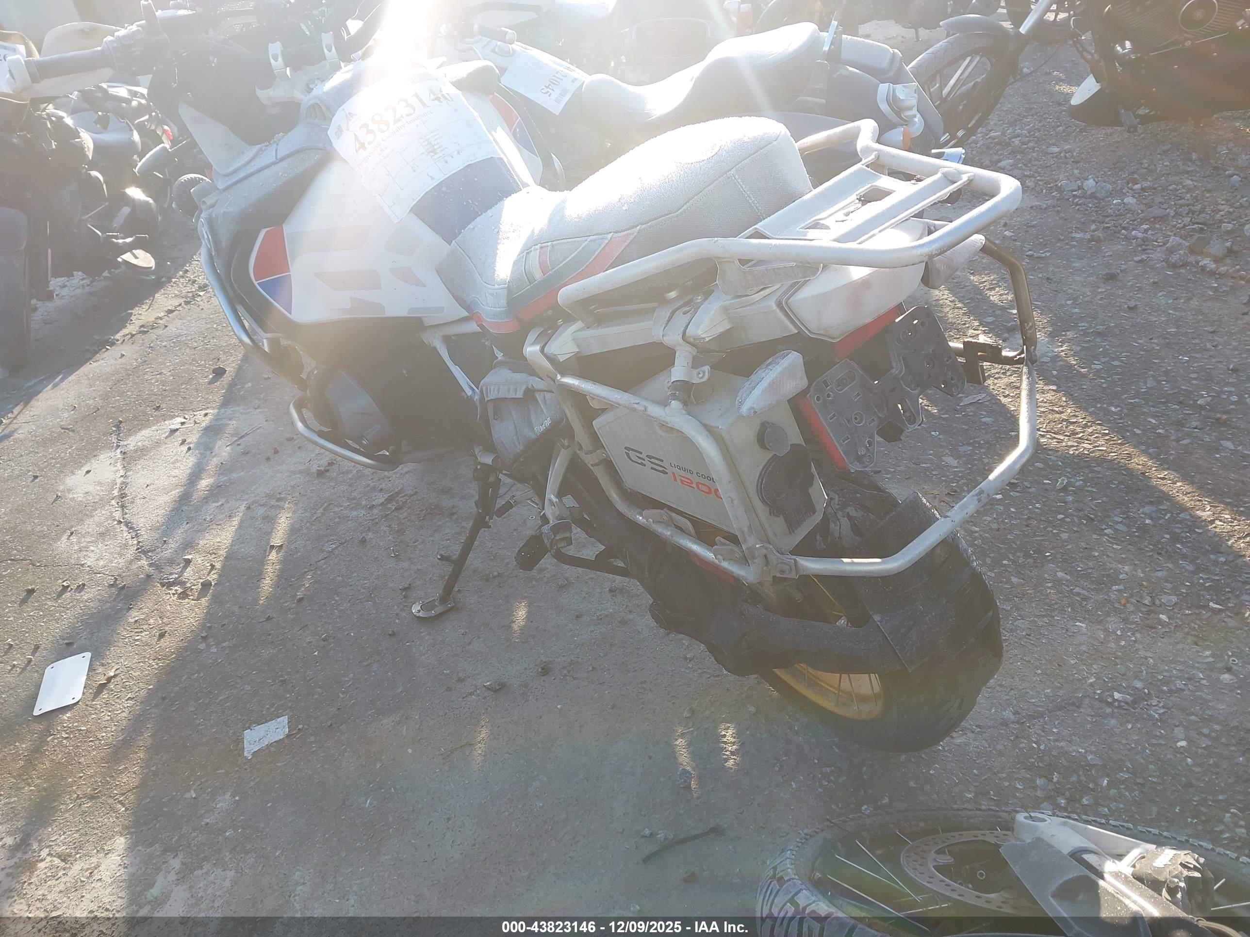 BMW R image 3