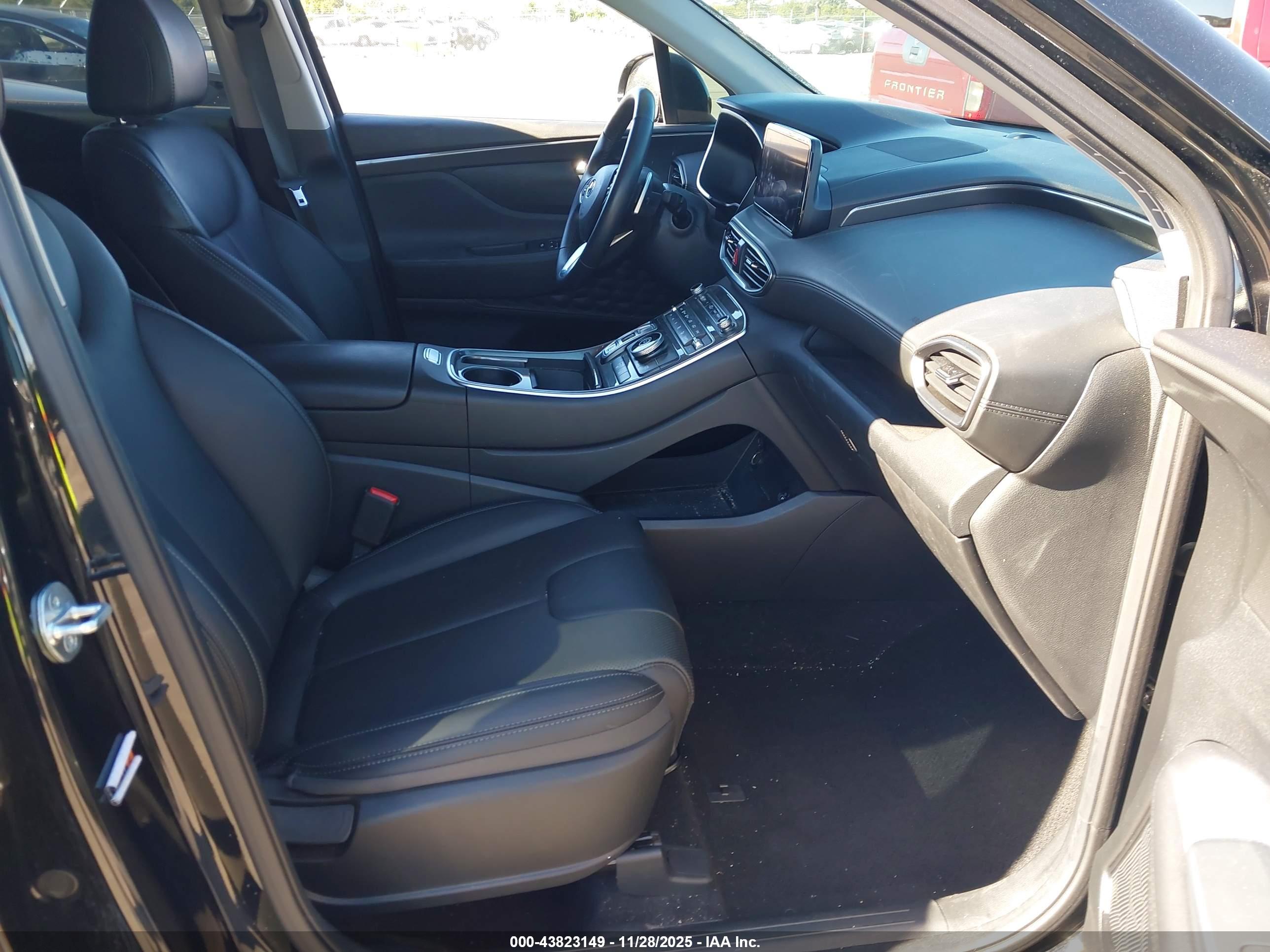 HYUNDAI SANTA image 5