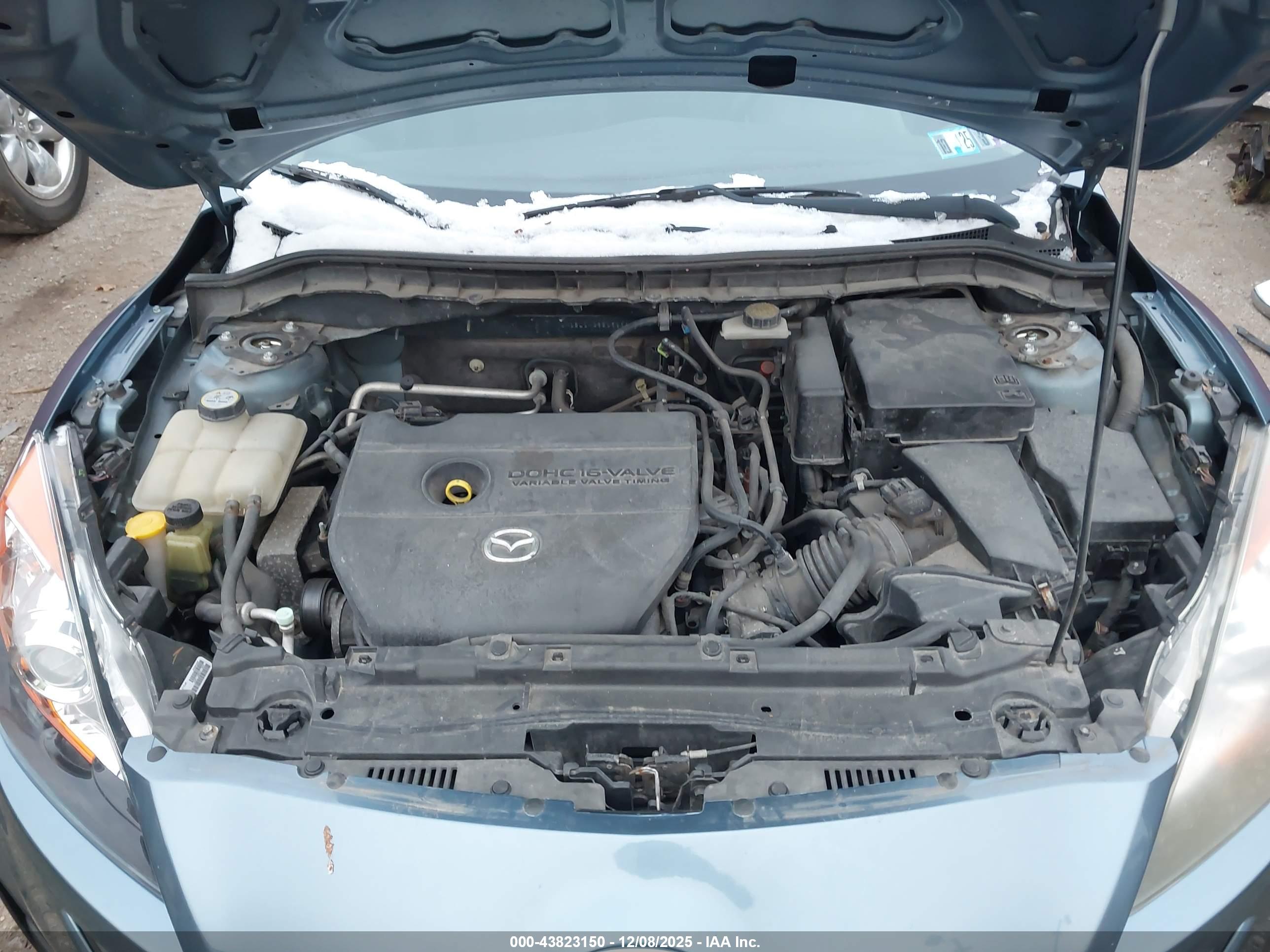 MAZDA MAZDA3 image 10