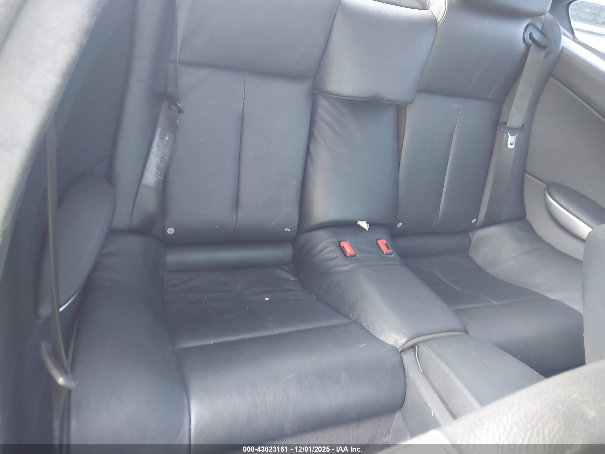 BMW 650I image 8