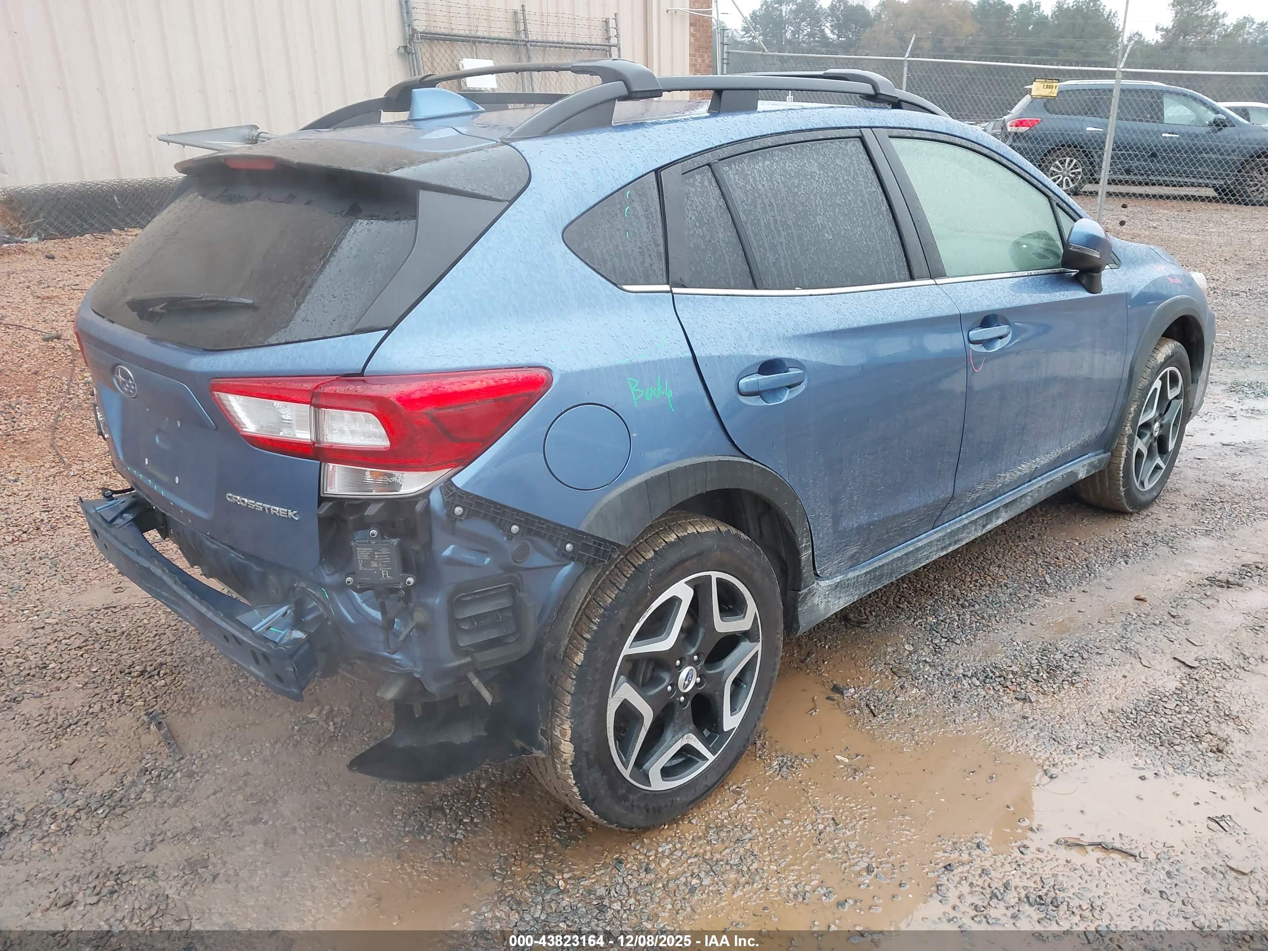 SUBARU CROSSTREK image 4