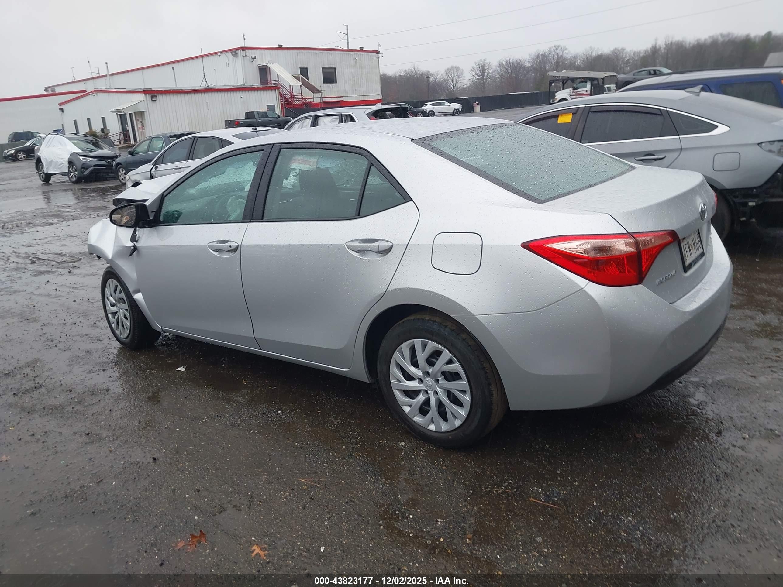 TOYOTA COROLLA image 3